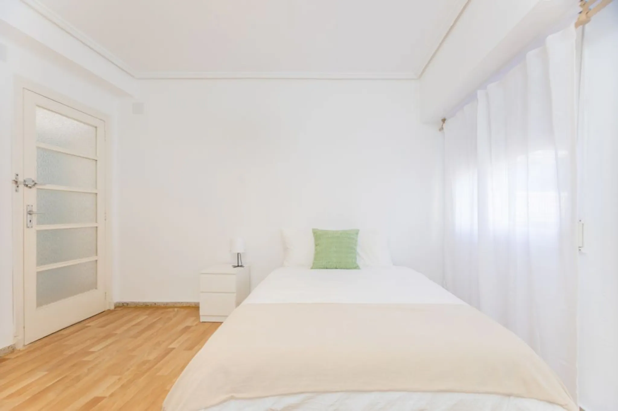 Carrer del Bisbe Jaume Pérez, Valencia preview