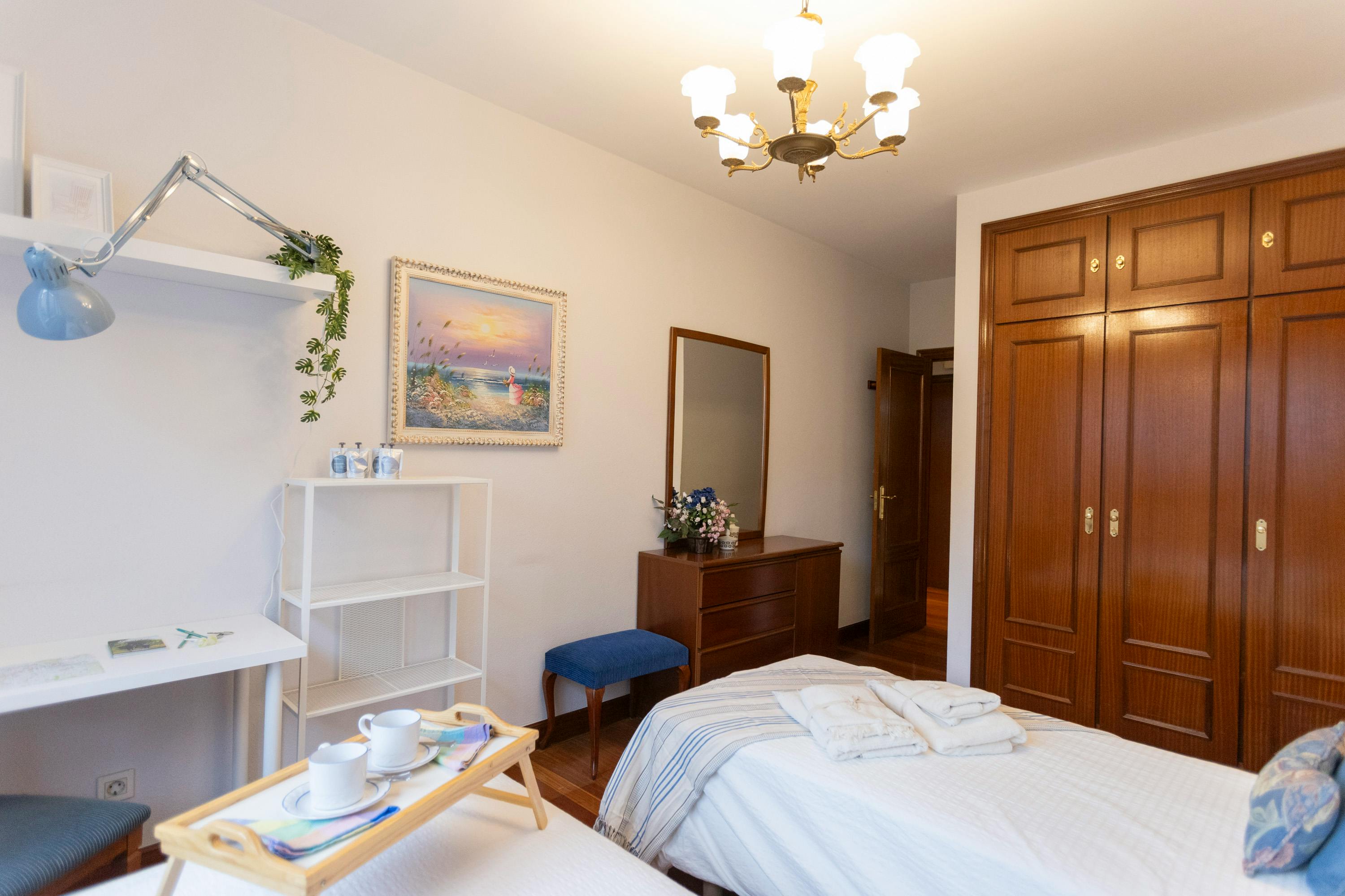 Private room in Calle Islas Canarias, Bilbao (1715584) room image 18
