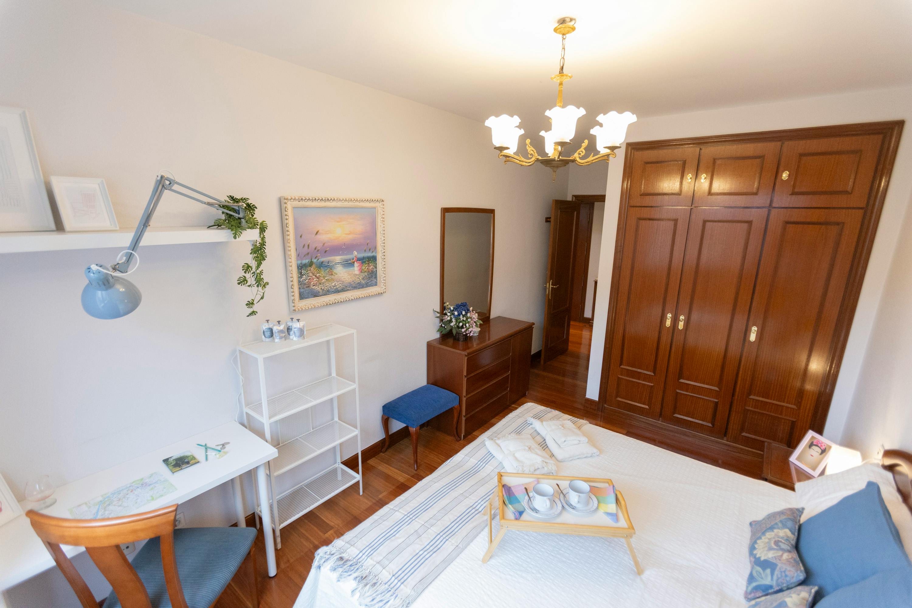 Private room in Calle Islas Canarias, Bilbao (1715584) room image 2