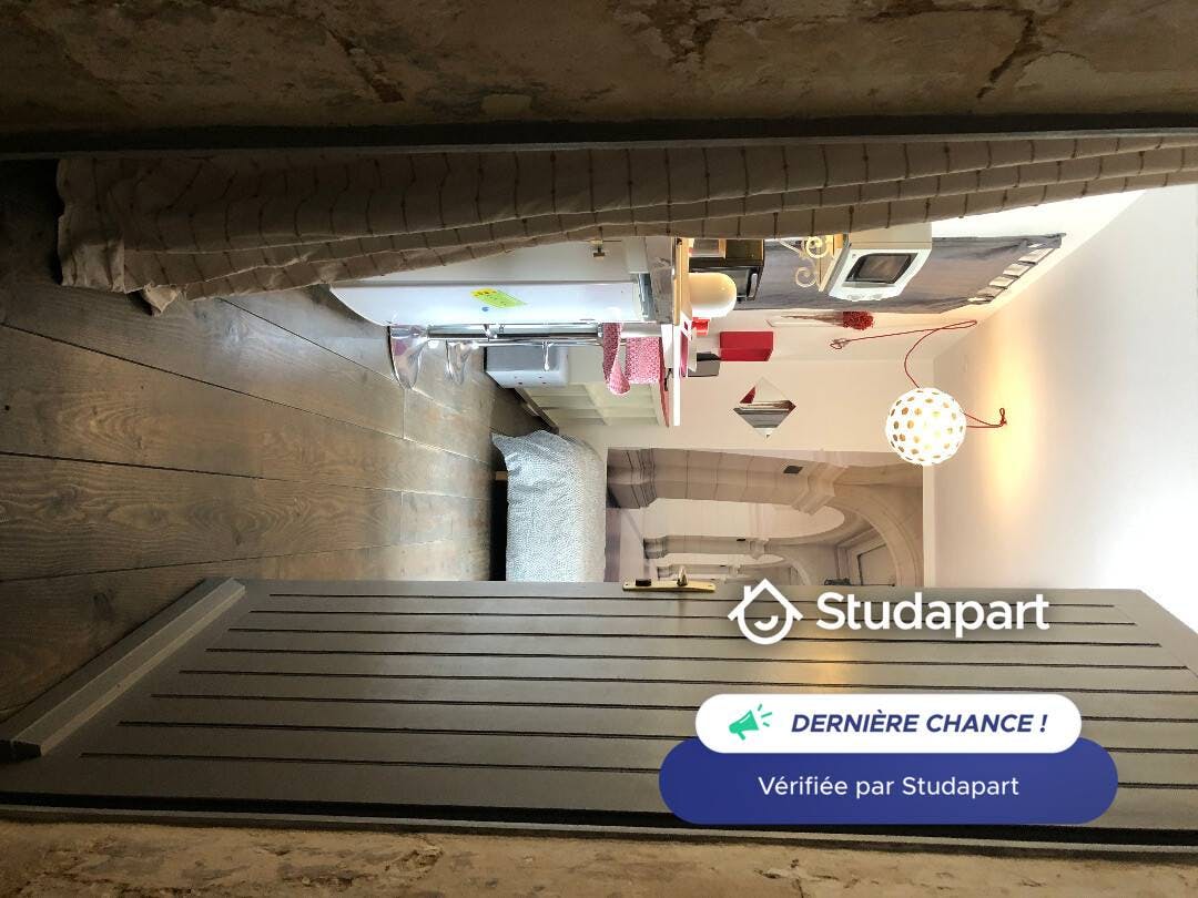 Apartamento para alugar por € 550 por mês em Poitiers, Rue de Champagne