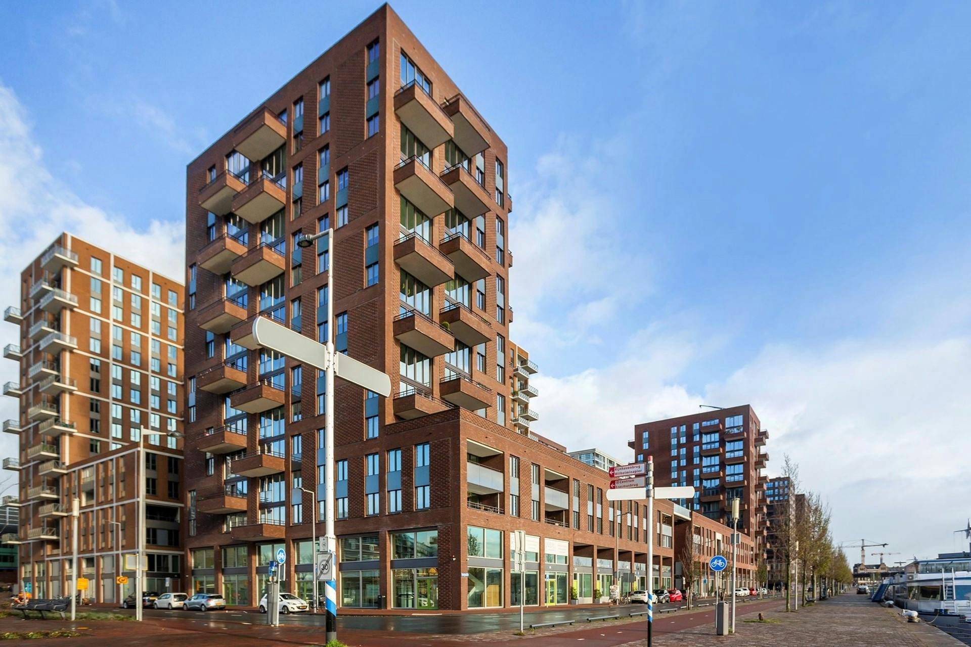 3-Bedroom Apartment in Maashavenweg, Rotterdam (1715682) ROOM 2