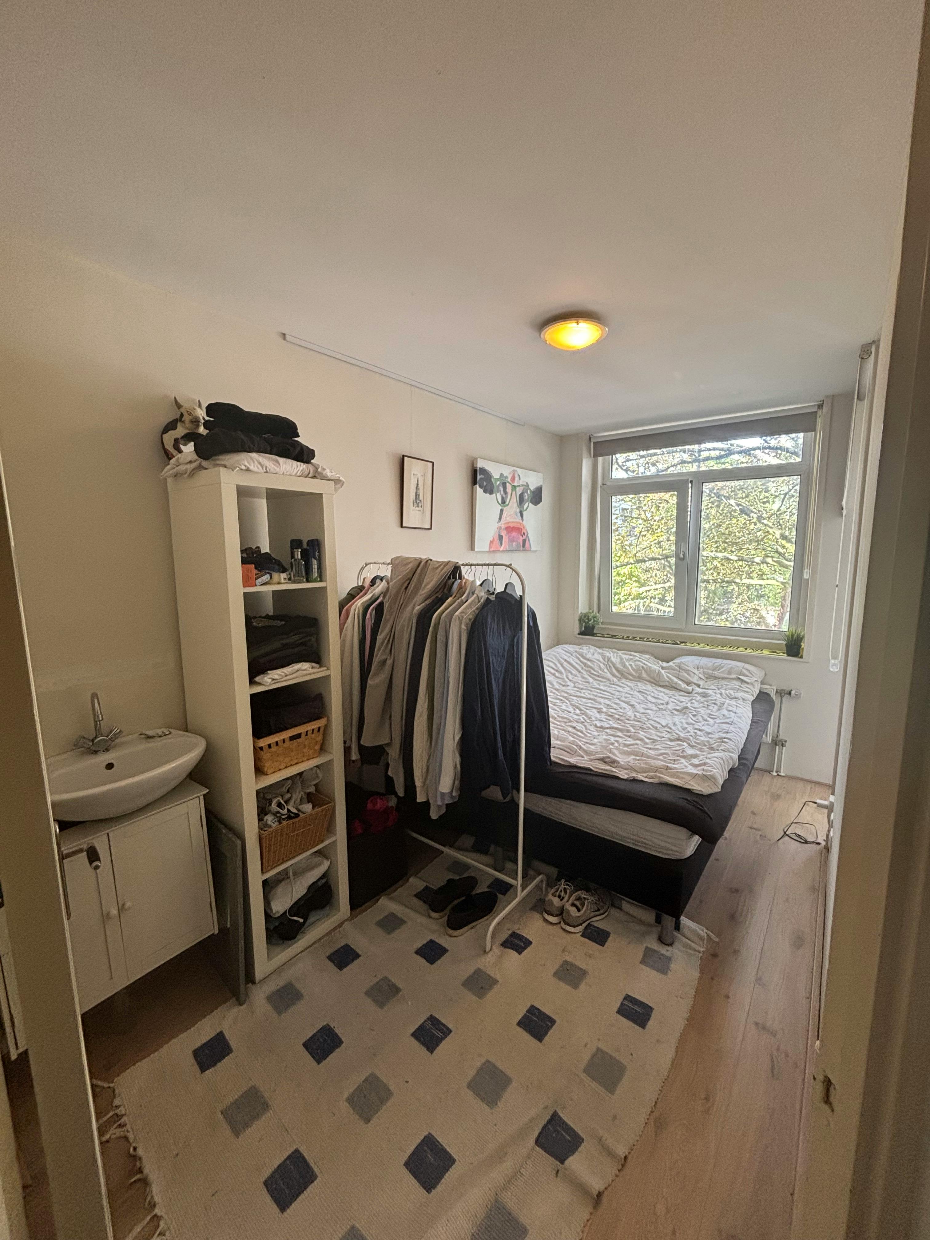 Chambre privée à louer pour 1 199 €/mois à Amsterdam, Paramaribostraat