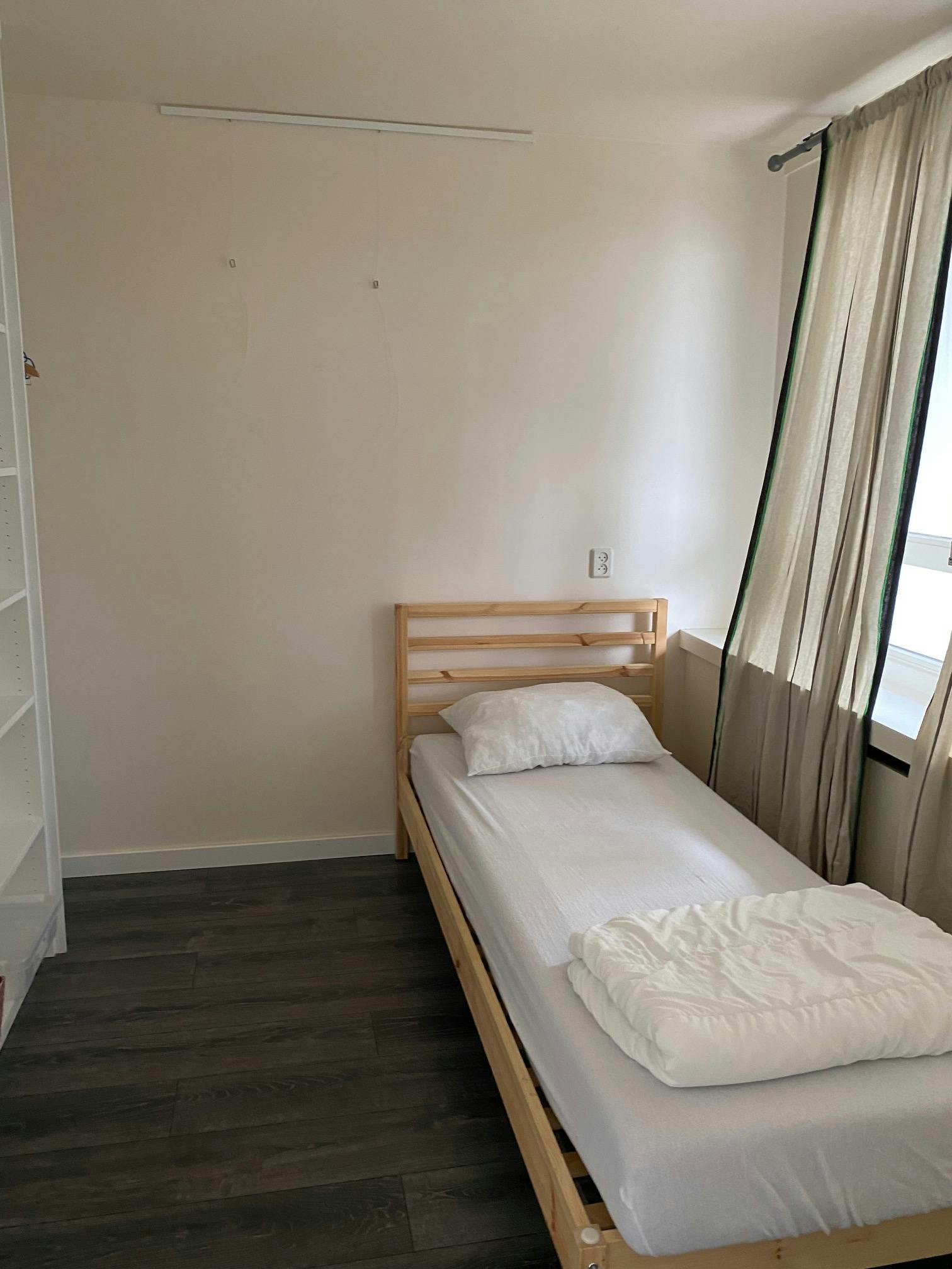 Private room in Karel Doormanstraat, Rotterdam (1715741) room image 2