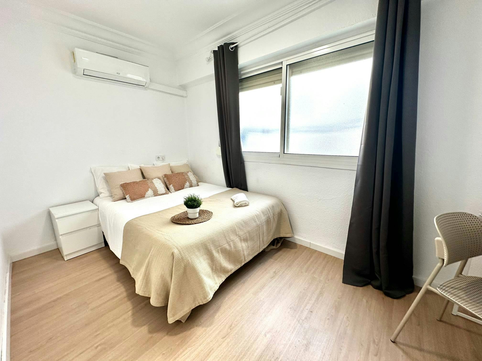 Private room in Carrer de la Murta, Valencia (1715758) room image 1