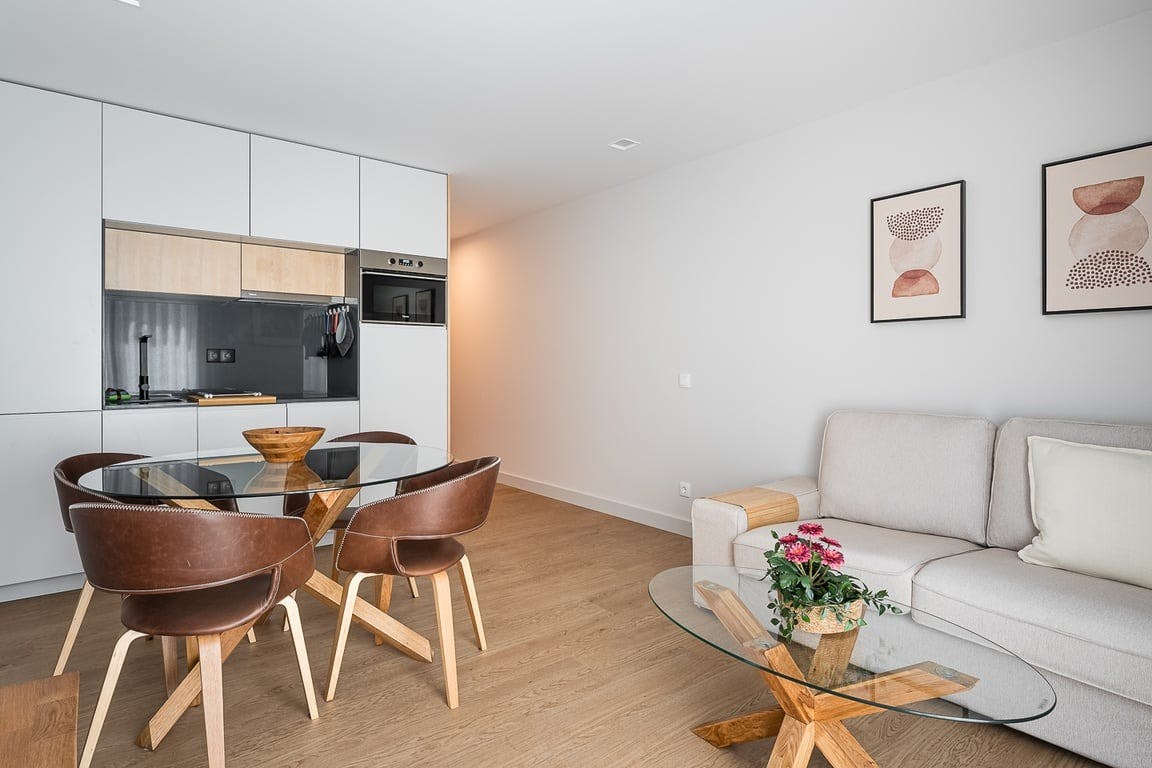 Apartment for rent for €10 per month in Aveiro, Rua Luis G. Carvalho