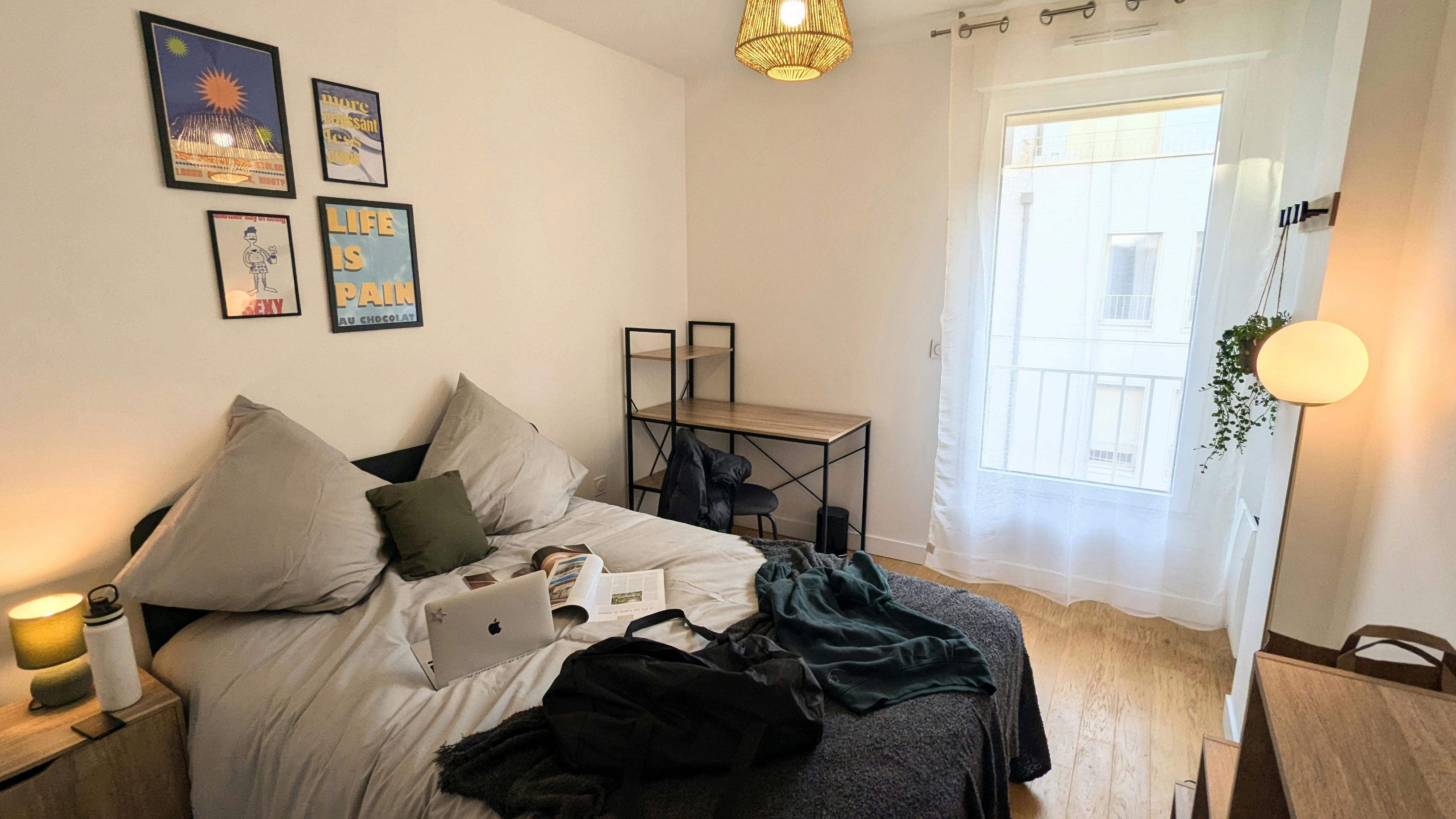 Rue Petit, Clichy preview