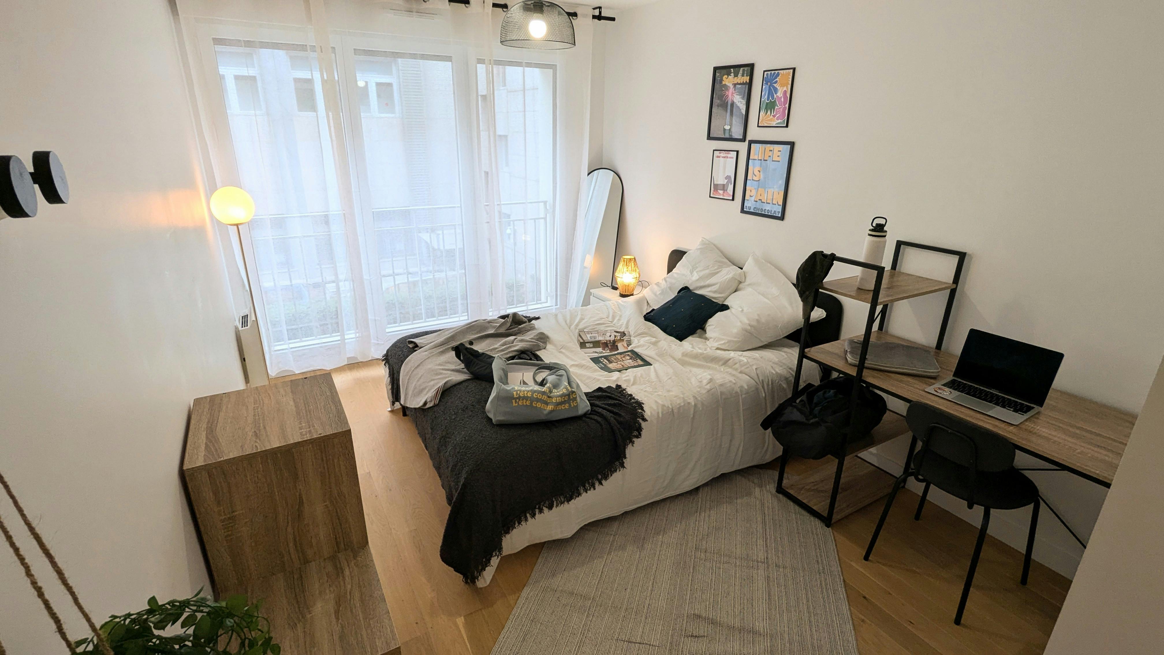 Rue Petit, Clichy preview