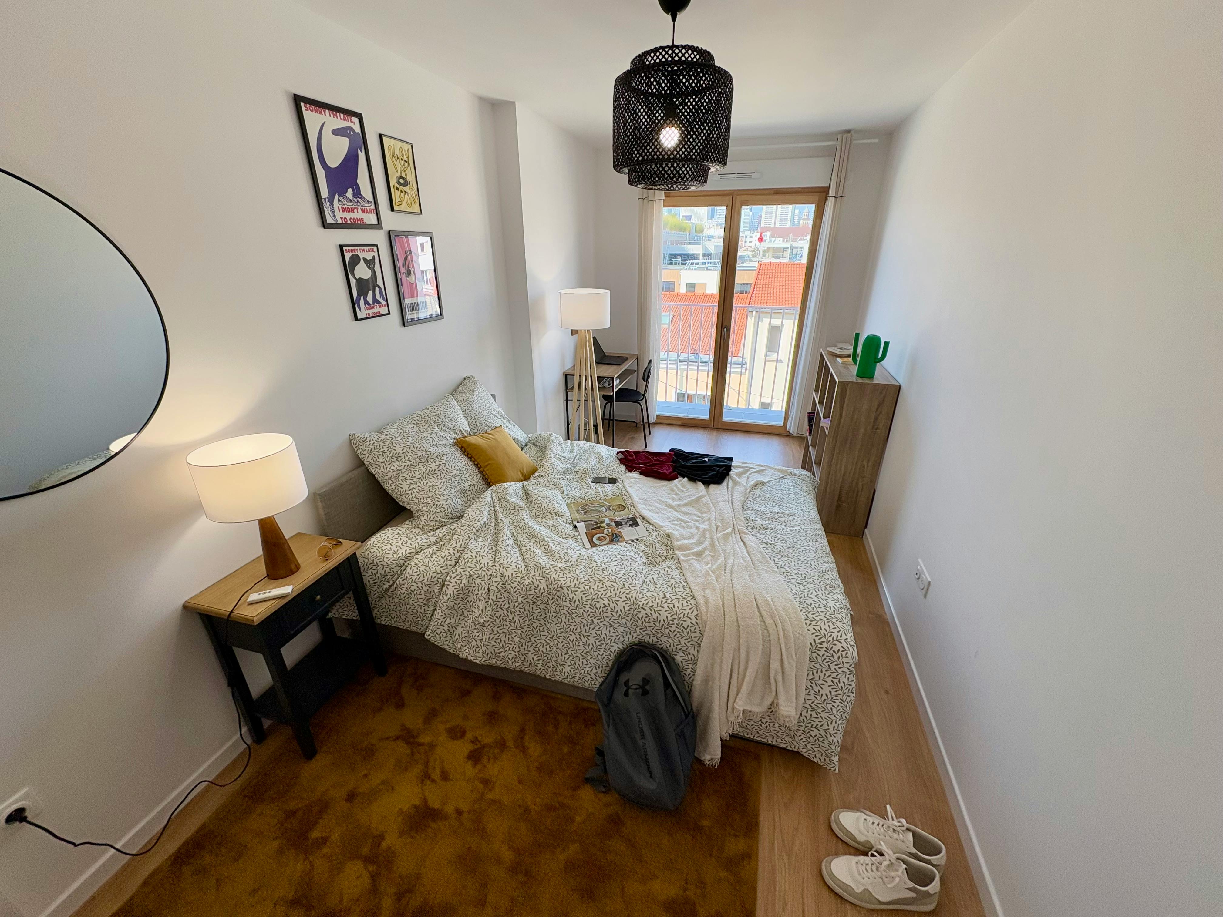 Rue de Paris, Montreuil preview