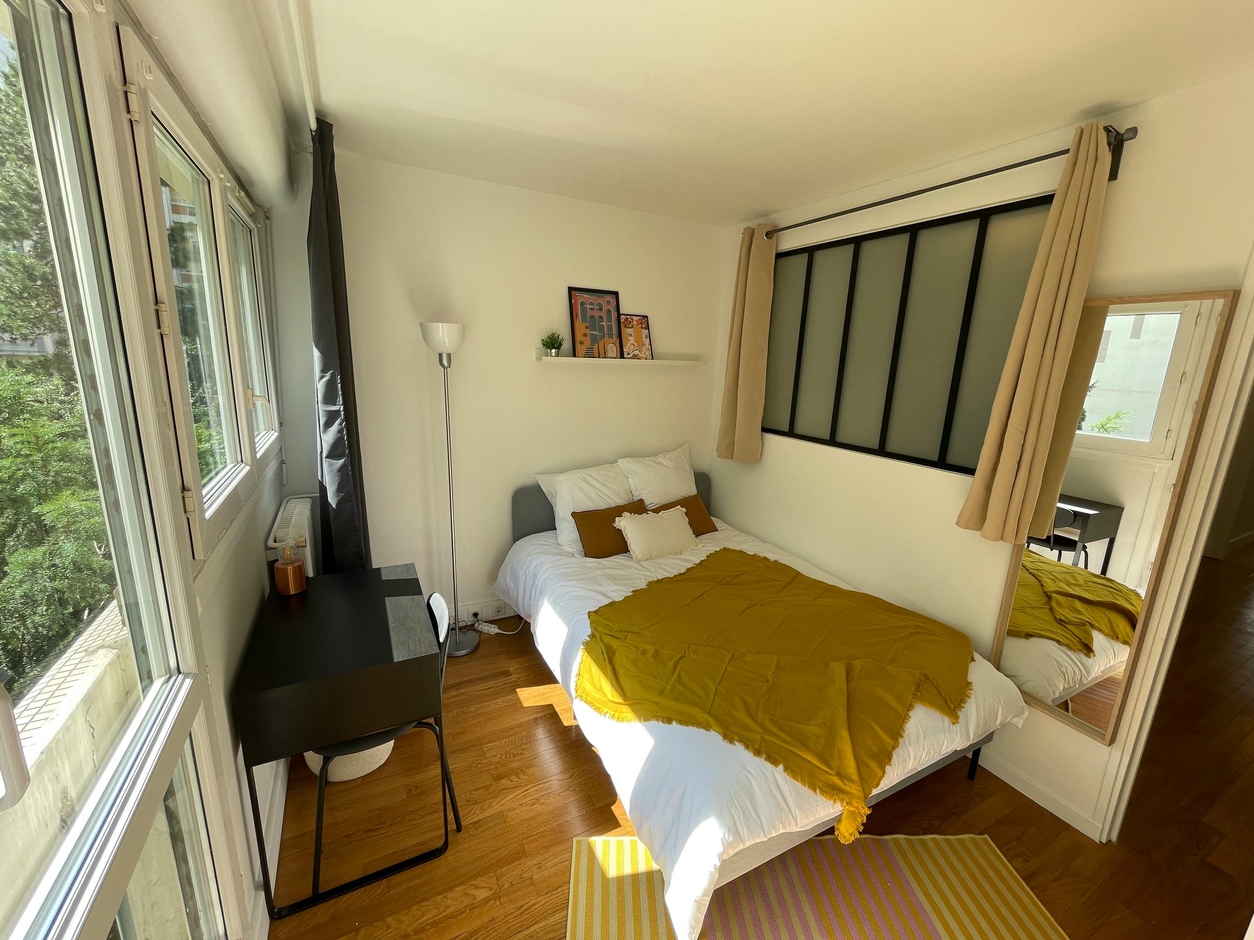 Rue Sibuet, Paris preview