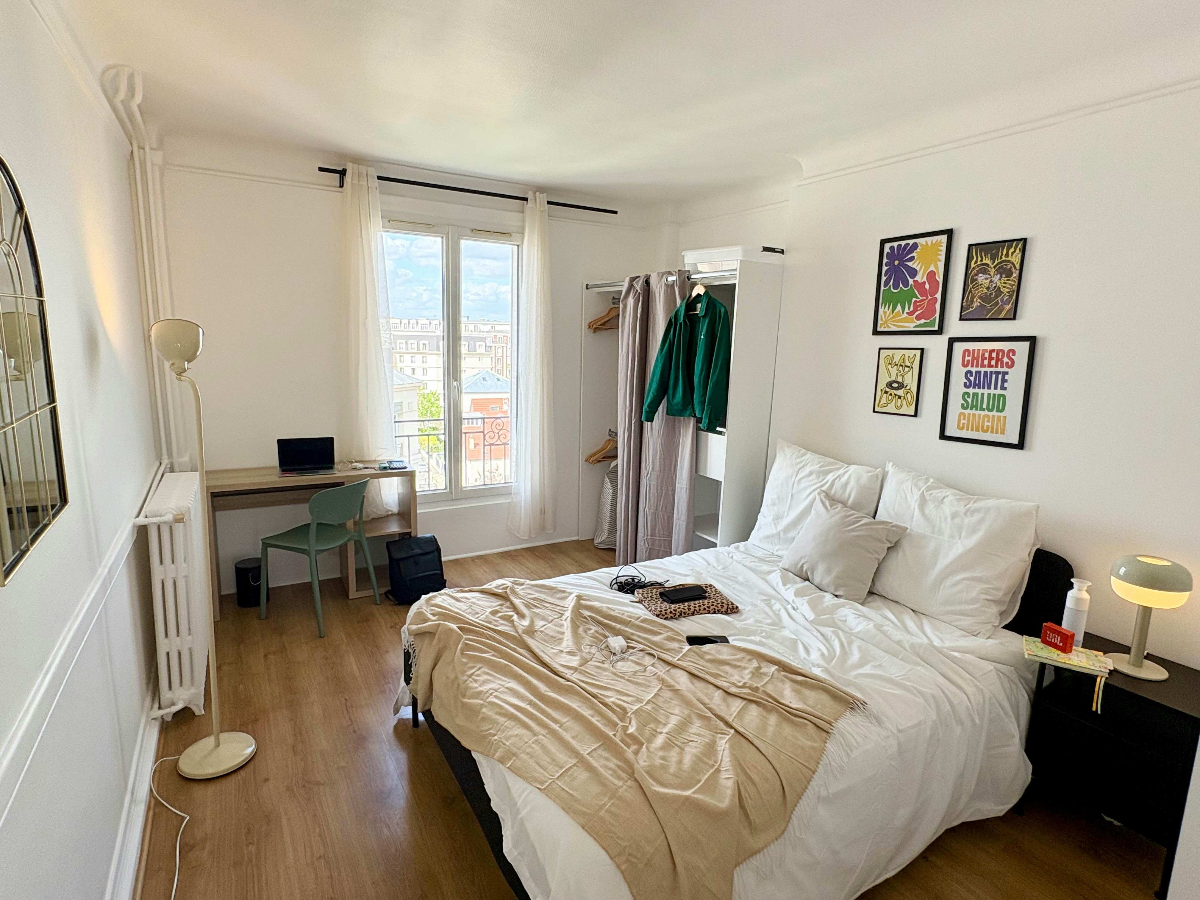 Rue Pierre Brossolette, Courbevoie preview