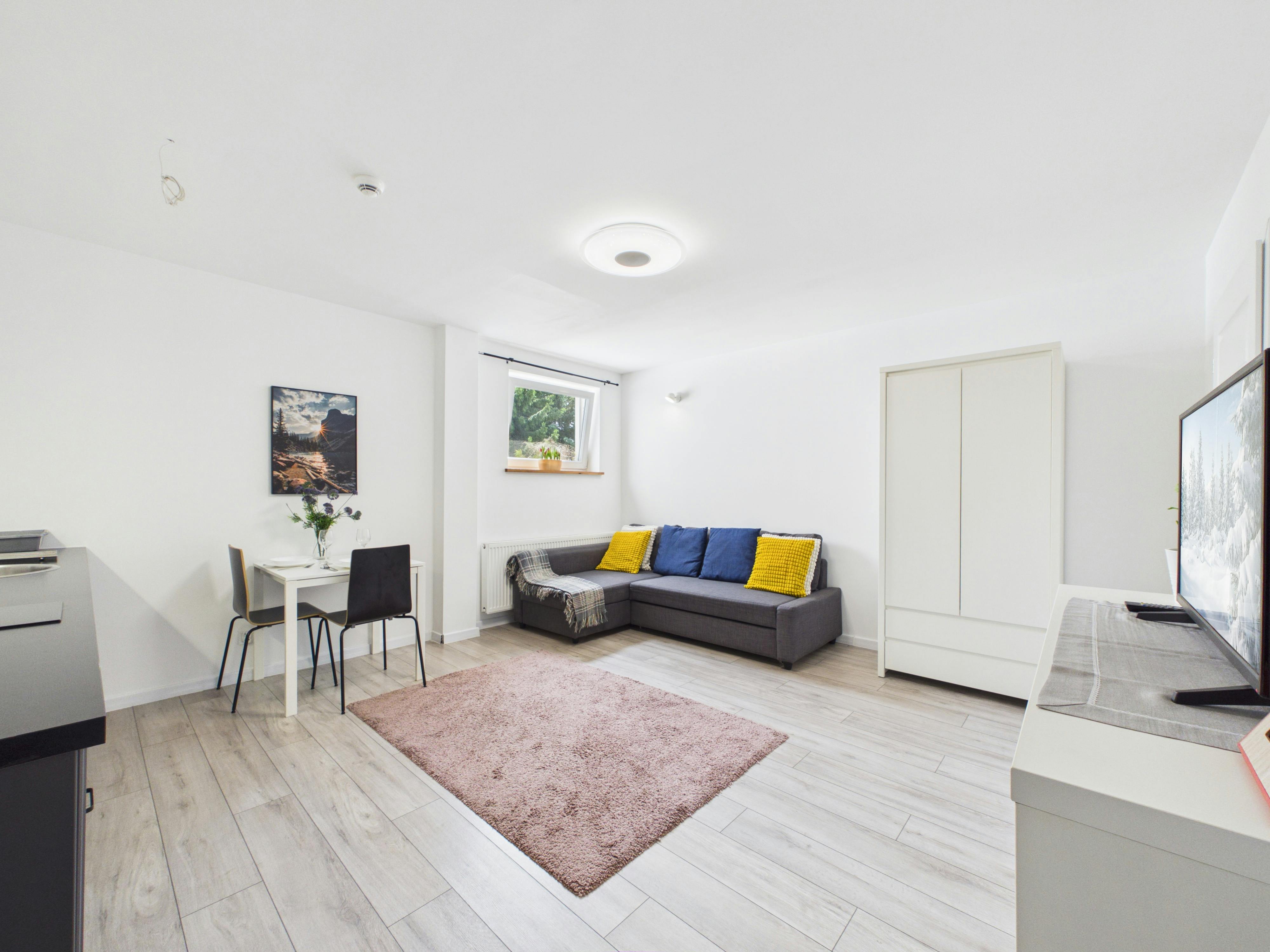 Студия сдается в аренду за 825 € в месяц в Warsaw, Obywatelska