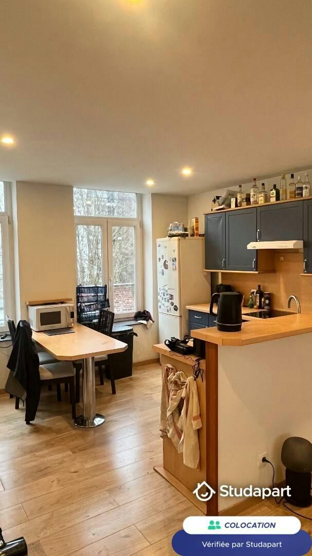 Private room for rent on Rue Colbert, Lille - Plus