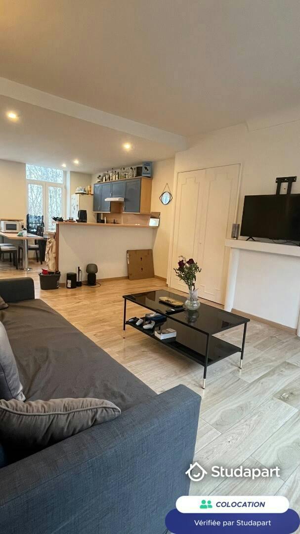 Private room for rent on Rue Colbert, Lille - Vue 3