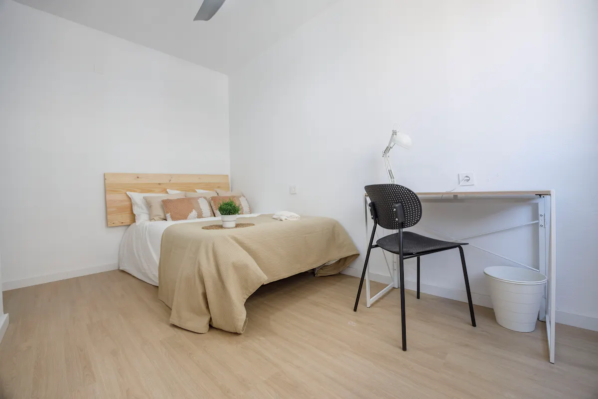 Private room in Carrer de la Vila de Muro, Valencia (1716135) ROOM