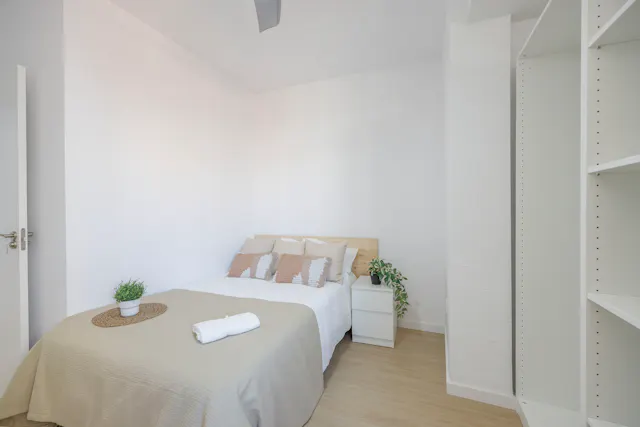 Private room in Carrer de la Vila de Muro, Valencia (1716136) room image 1