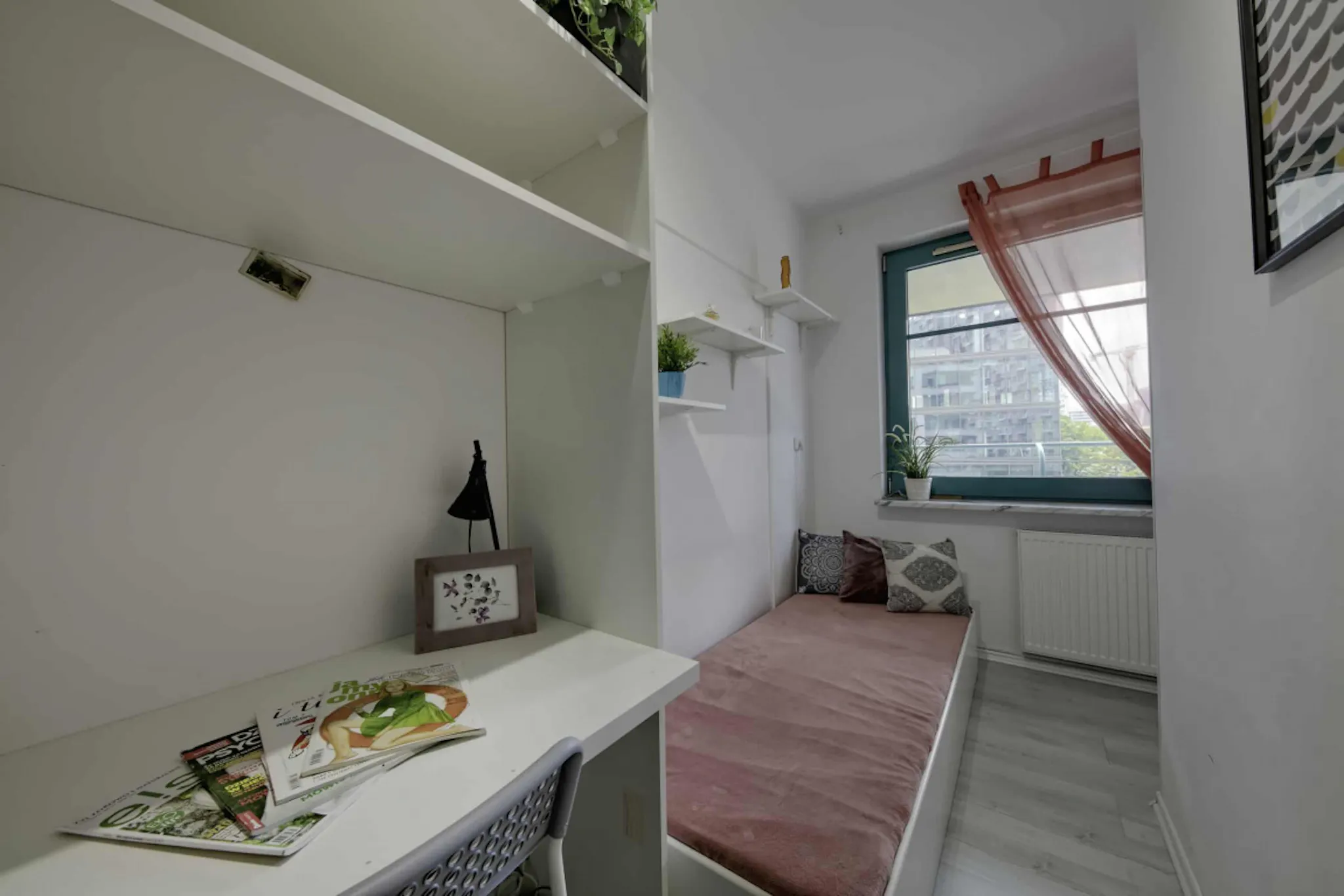 Grzybowska, Warsaw preview