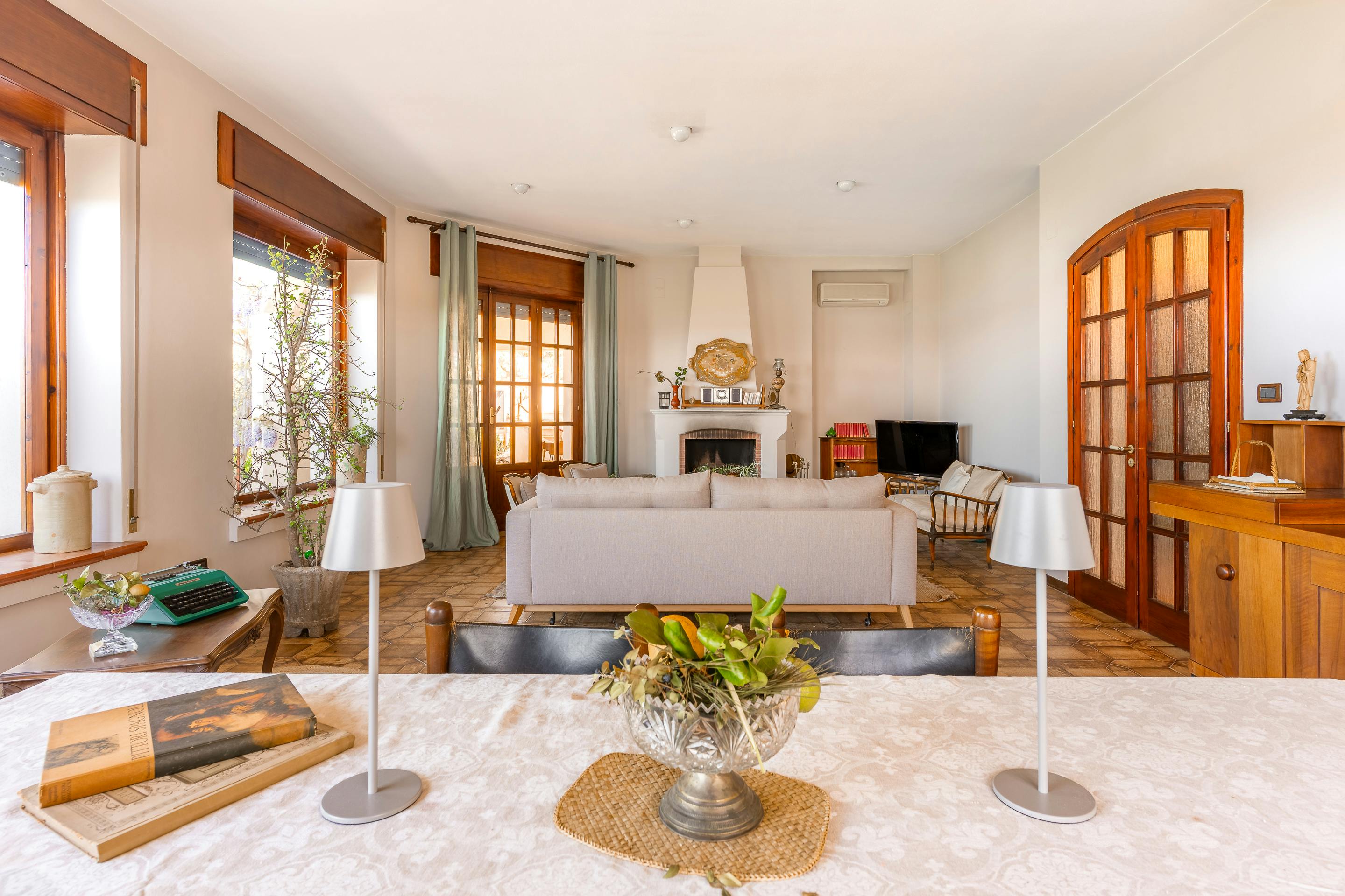 Casă de închiriat pentru 3.000 EUR pe lună în Siracusa, Via Isola