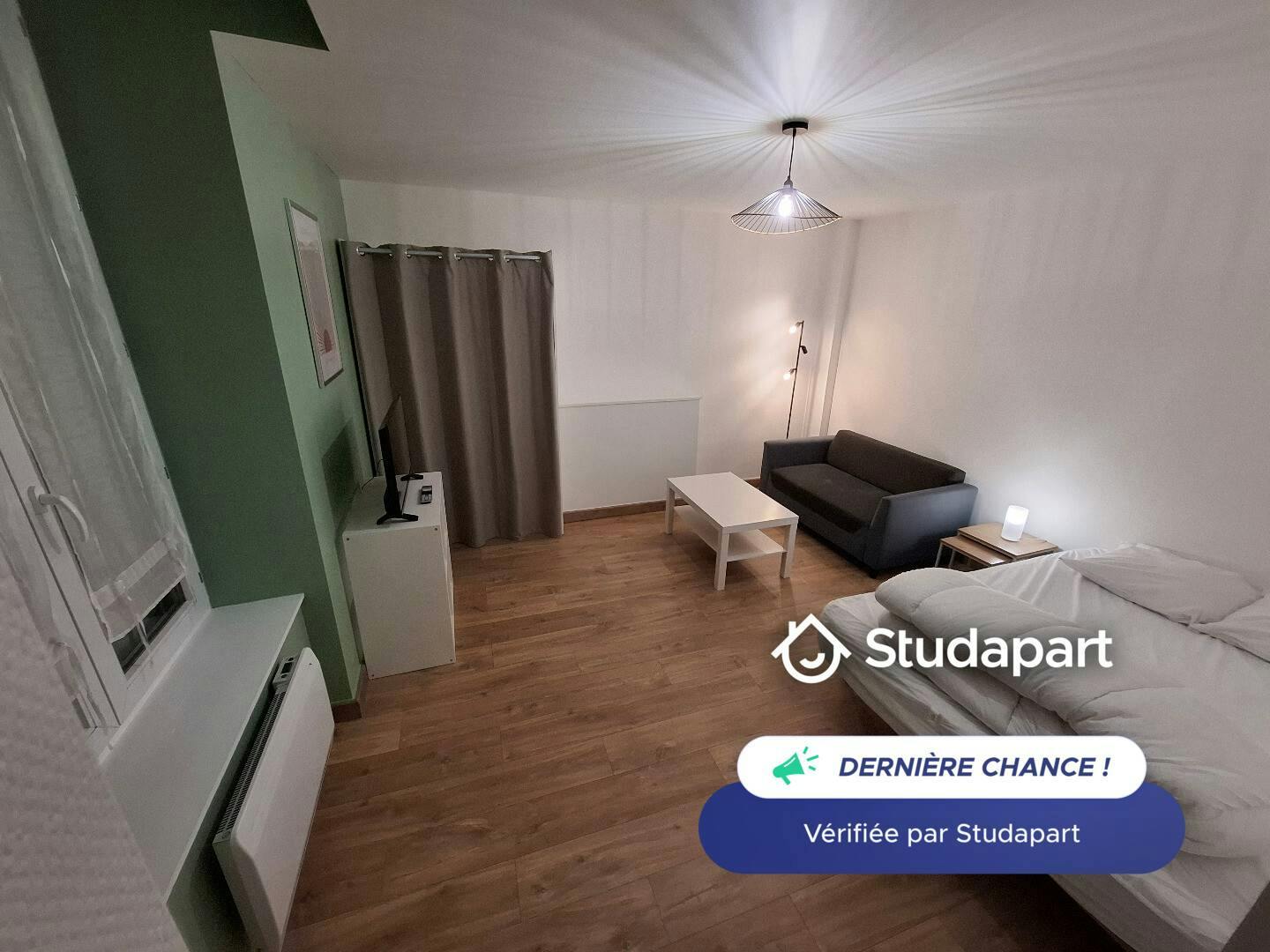 Apartment for rent for €520 per month in Reims, Rue Belin