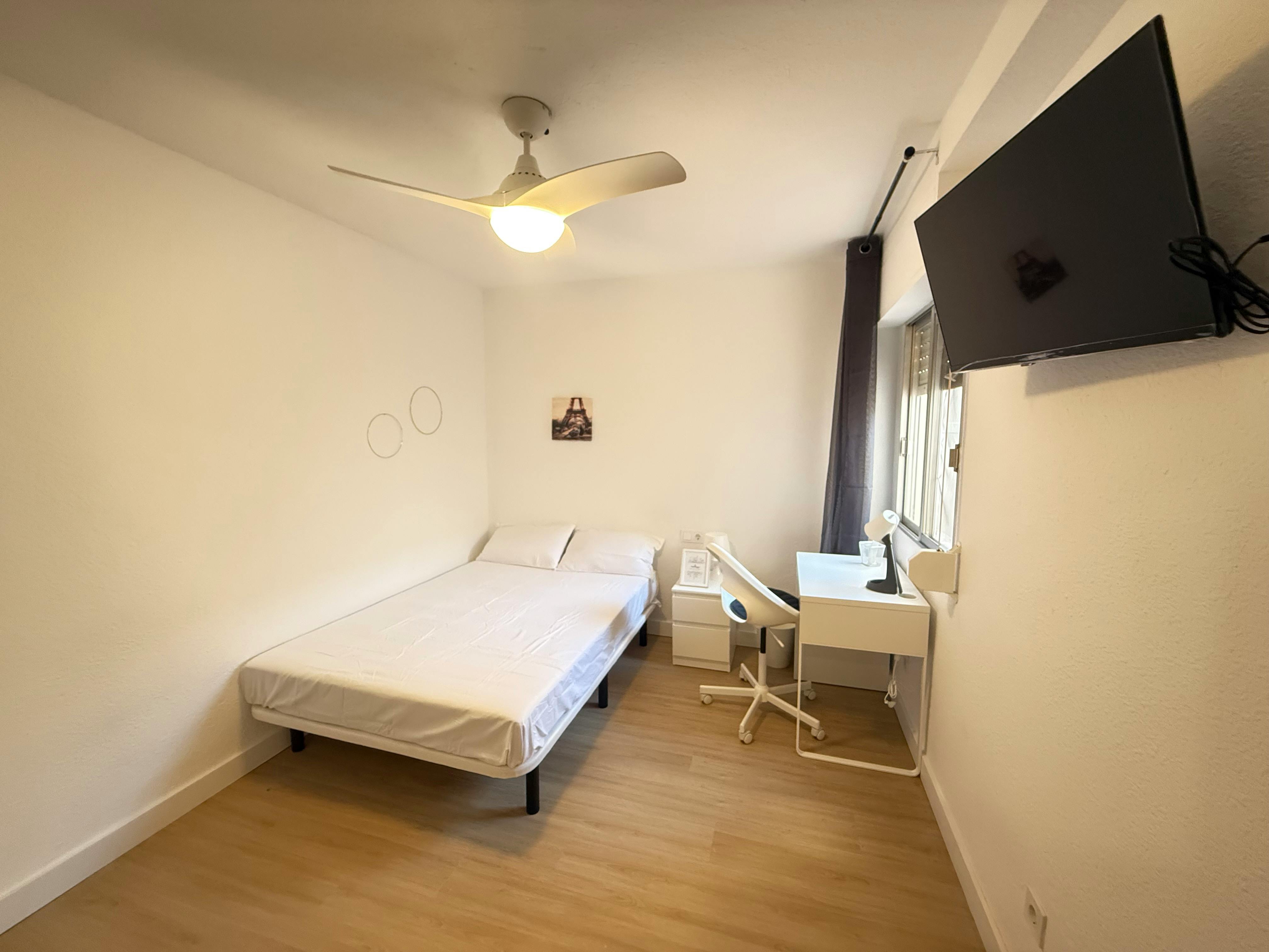 Habitación compartida en alquiler por 390 € al mes en San Vicent del Raspeig, Calle Jijona