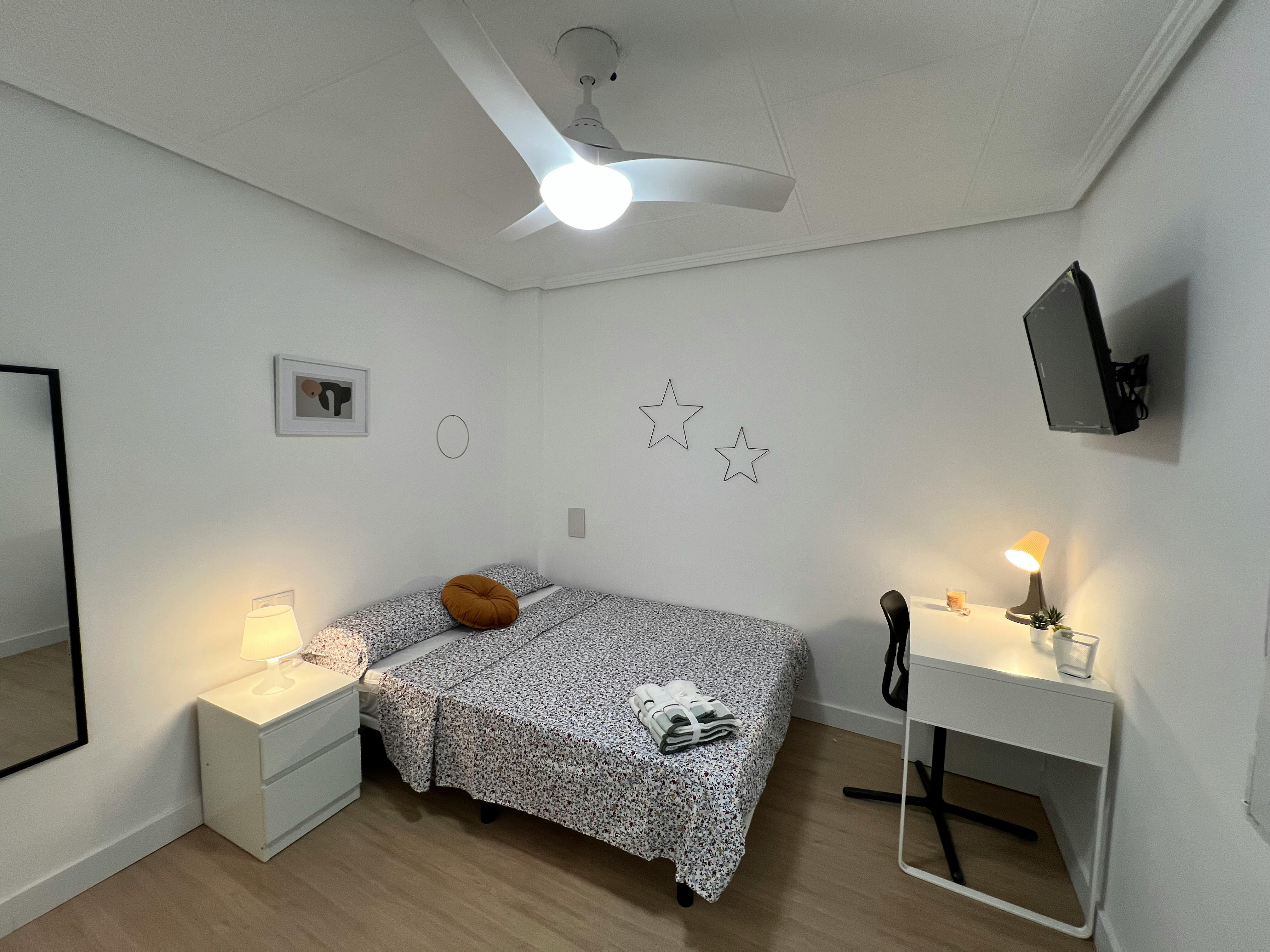 Habitación compartida en alquiler por 330 € al mes en Elche, Carrer Manuel Vicente Pastor