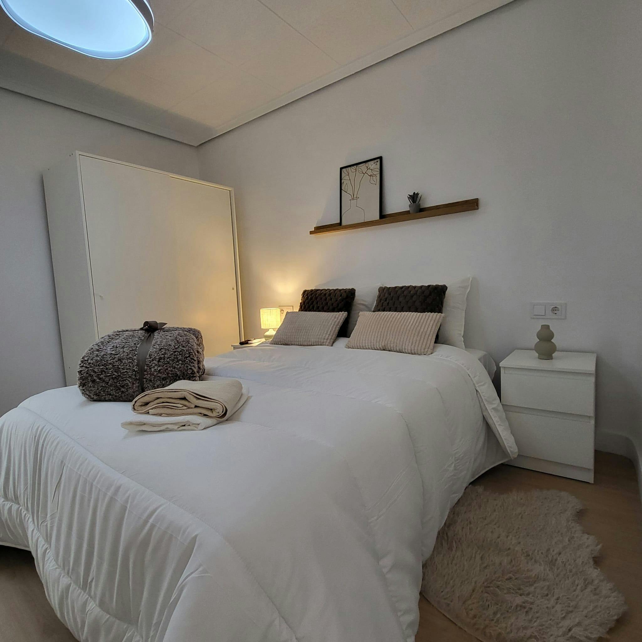 Carrer Capità Alfons Vives, Elche preview