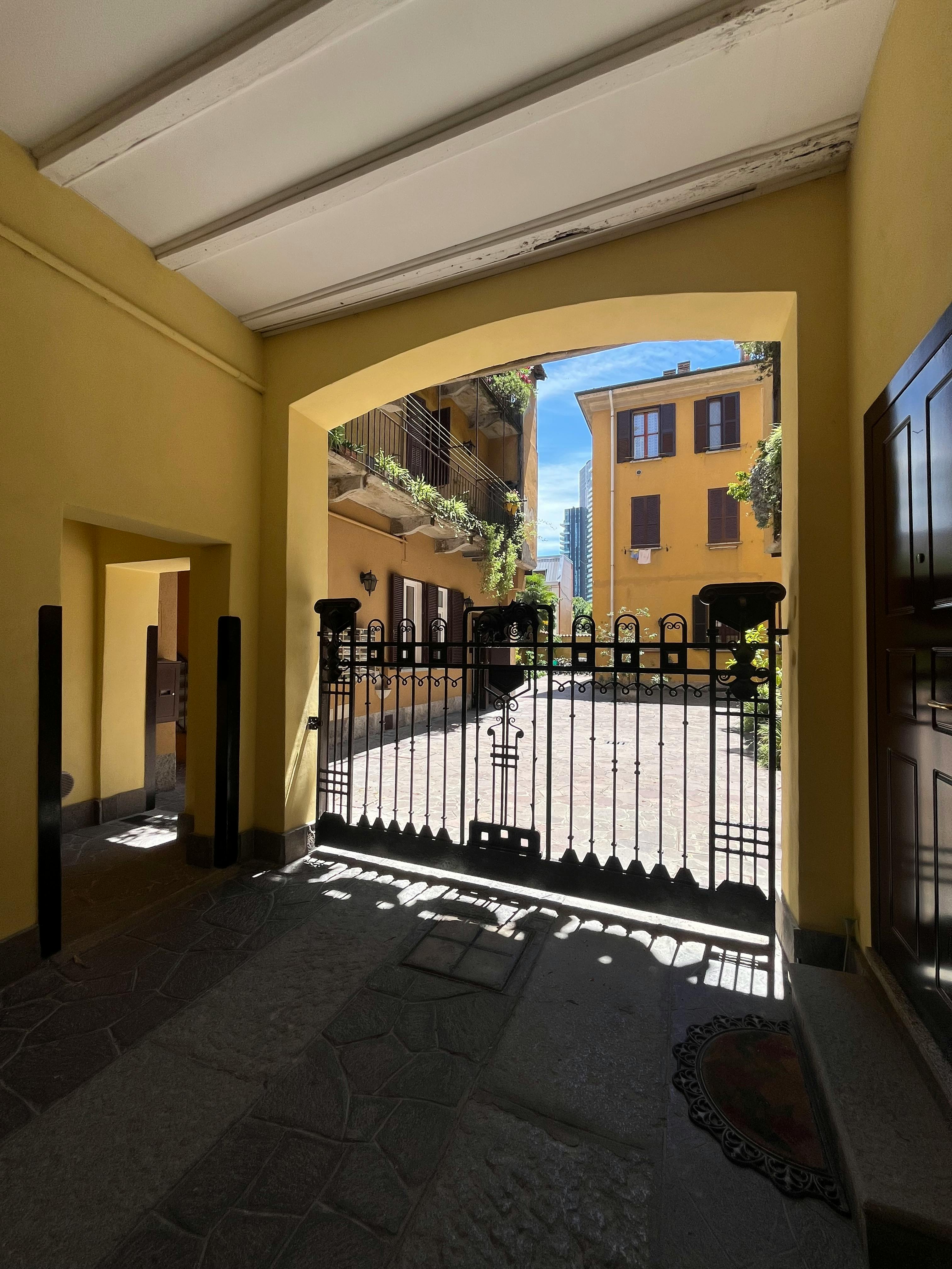 1-Bedroom Apartment in Via Gaetano de Castillia, Milan (1716779) room image 2