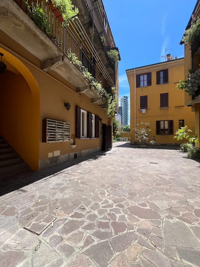 1-Bedroom Apartment in Via Gaetano de Castillia, Milan (1716779) room image 1
