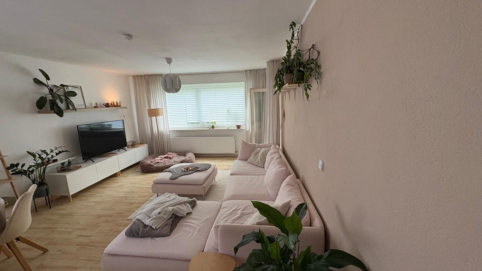 Apartment for rent for €1,450 per month in Dortmund, Glückaufsegenstraße