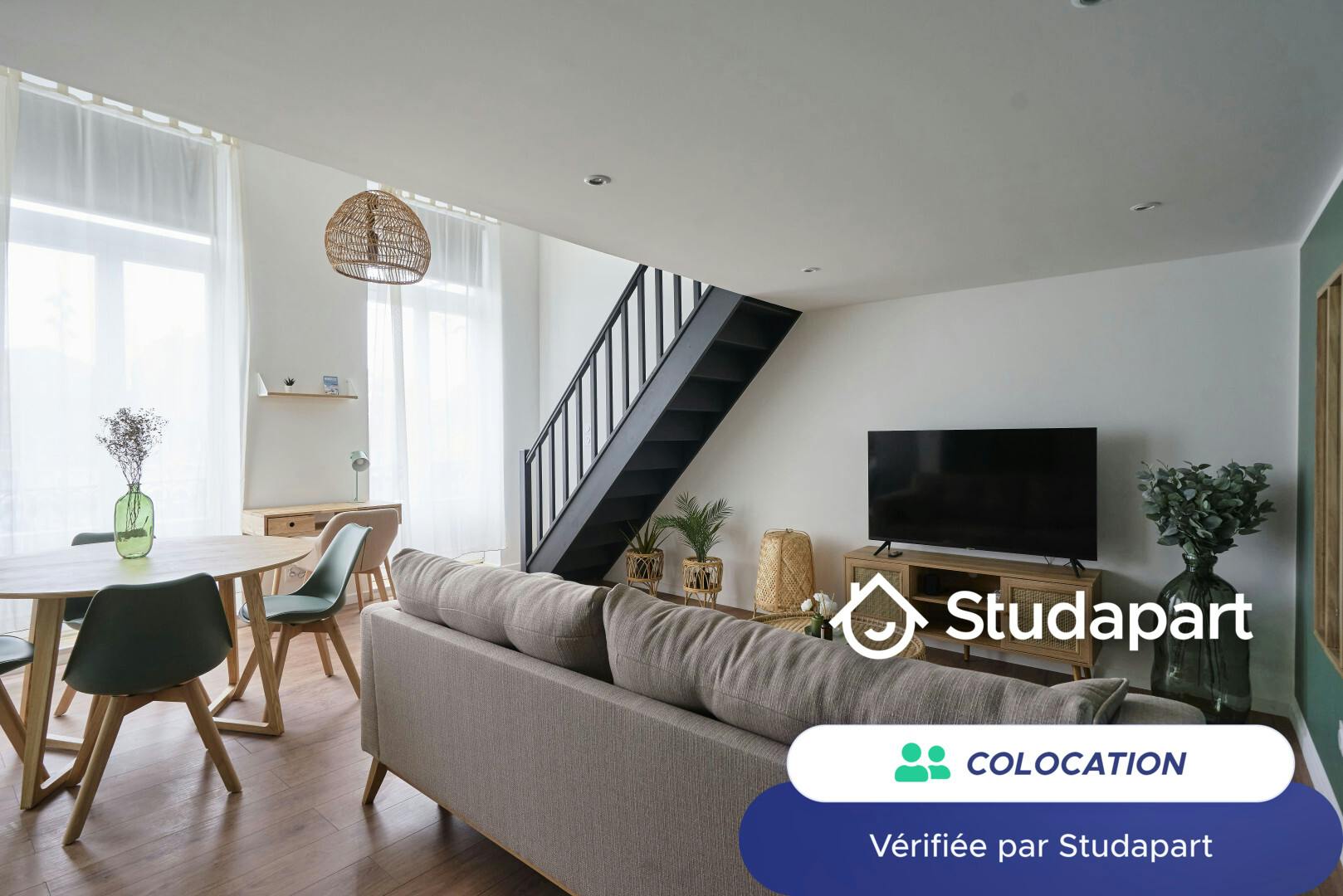 Private room for rent on Boulevard Victor Hugo, Lille - Plus