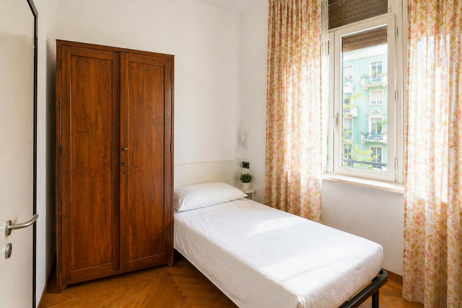 WG-Zimmer zu mieten für 800 € pro Monat in Milan, Via Francesco Sforza