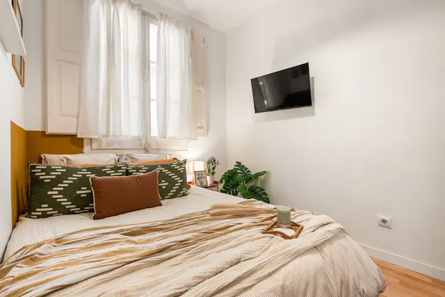 Private room in Carrer de Cardó, Barcelona (1717167) room image 2