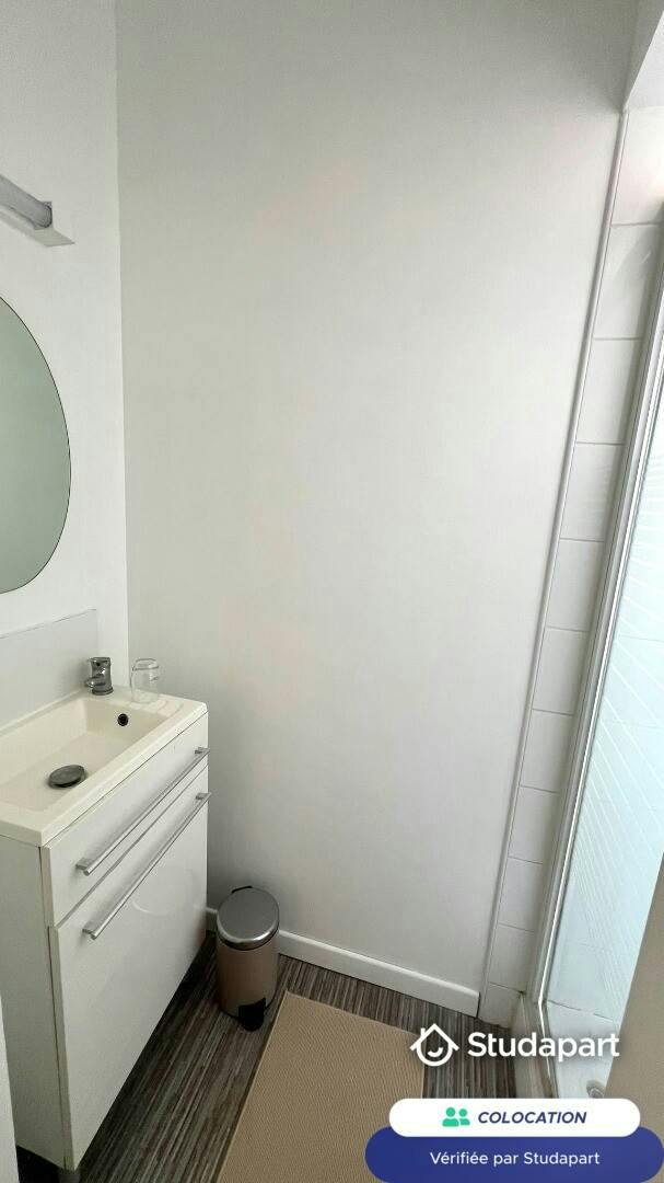 Private room for rent on Rue du Faubourg des Postes, Lille - Vue 4