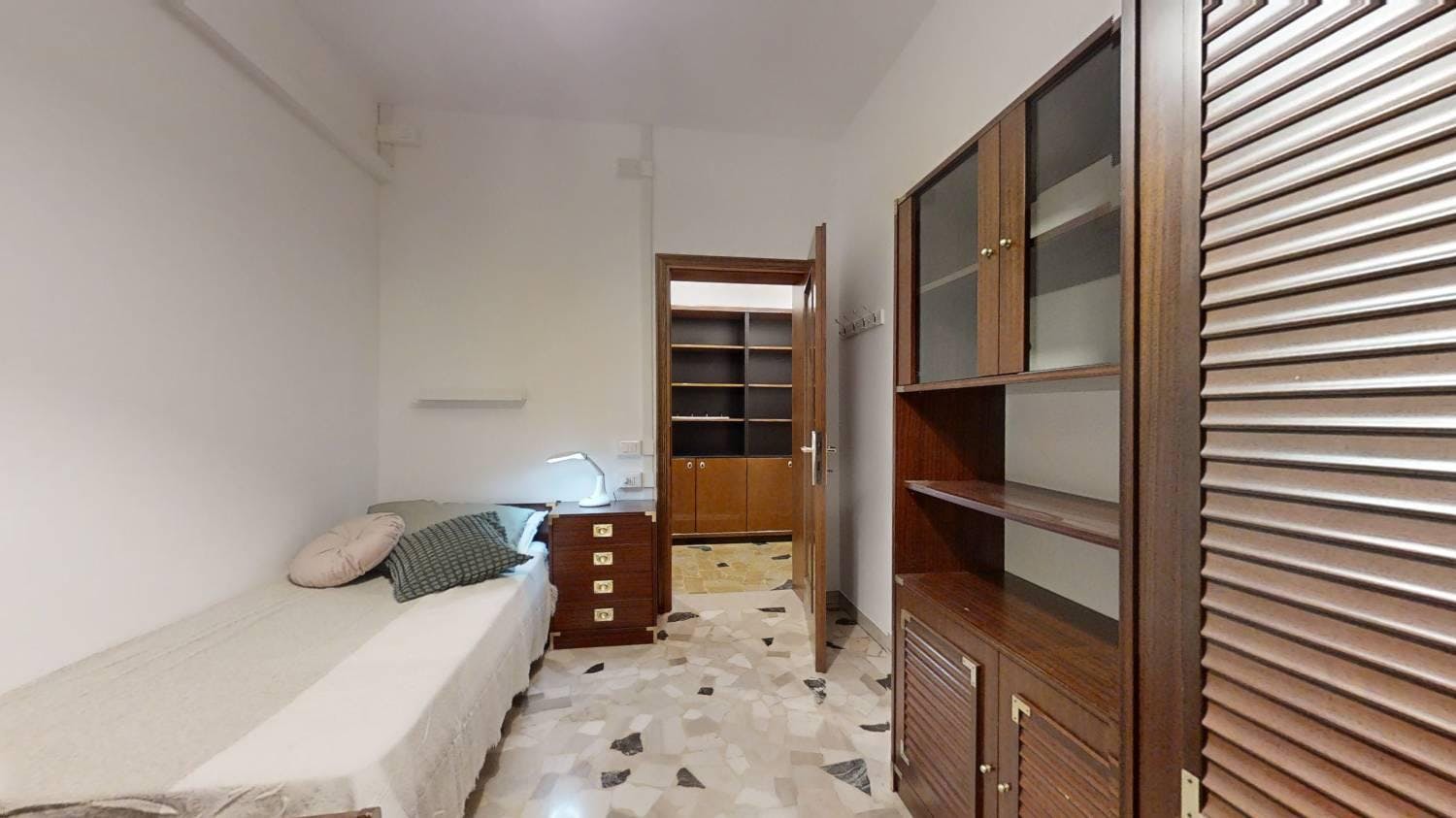 WG-Zimmer zu mieten für 490 € pro Monat in Venice, Via Francesco Rismondo