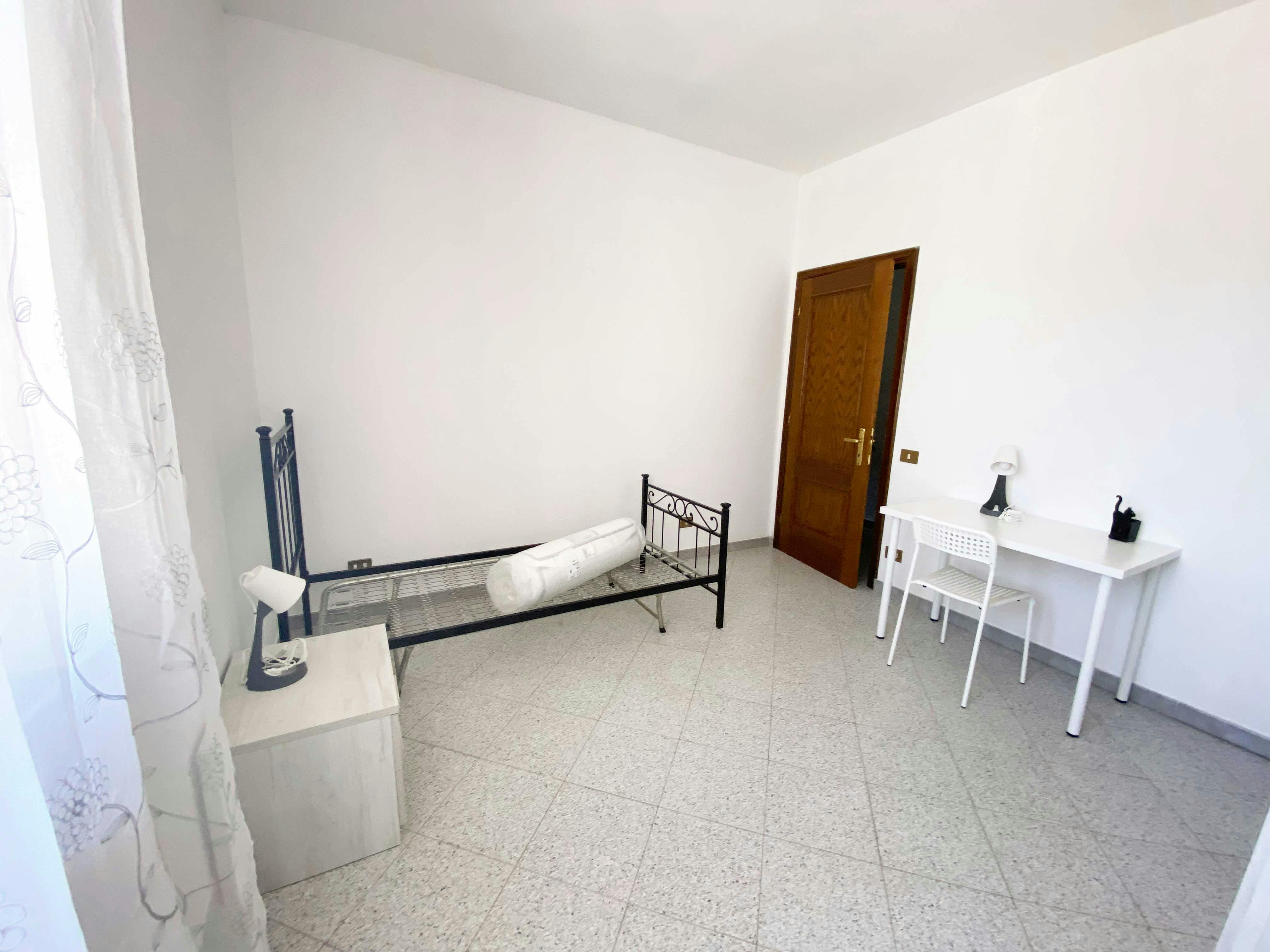 Stanza privata in affitto a 550 € al mese a Pisa, Via Emilia
