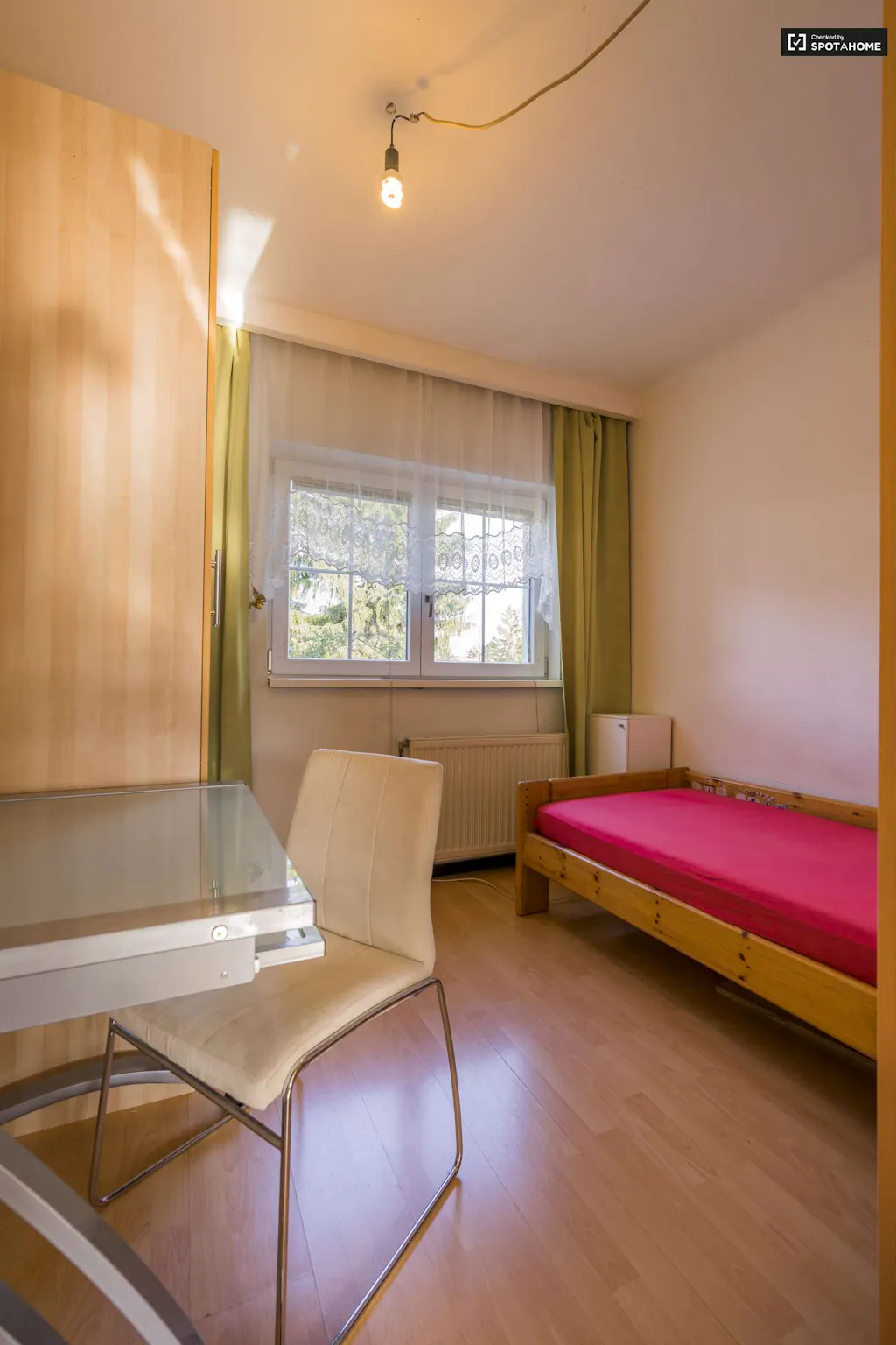 Triestinggasse, Vienna preview