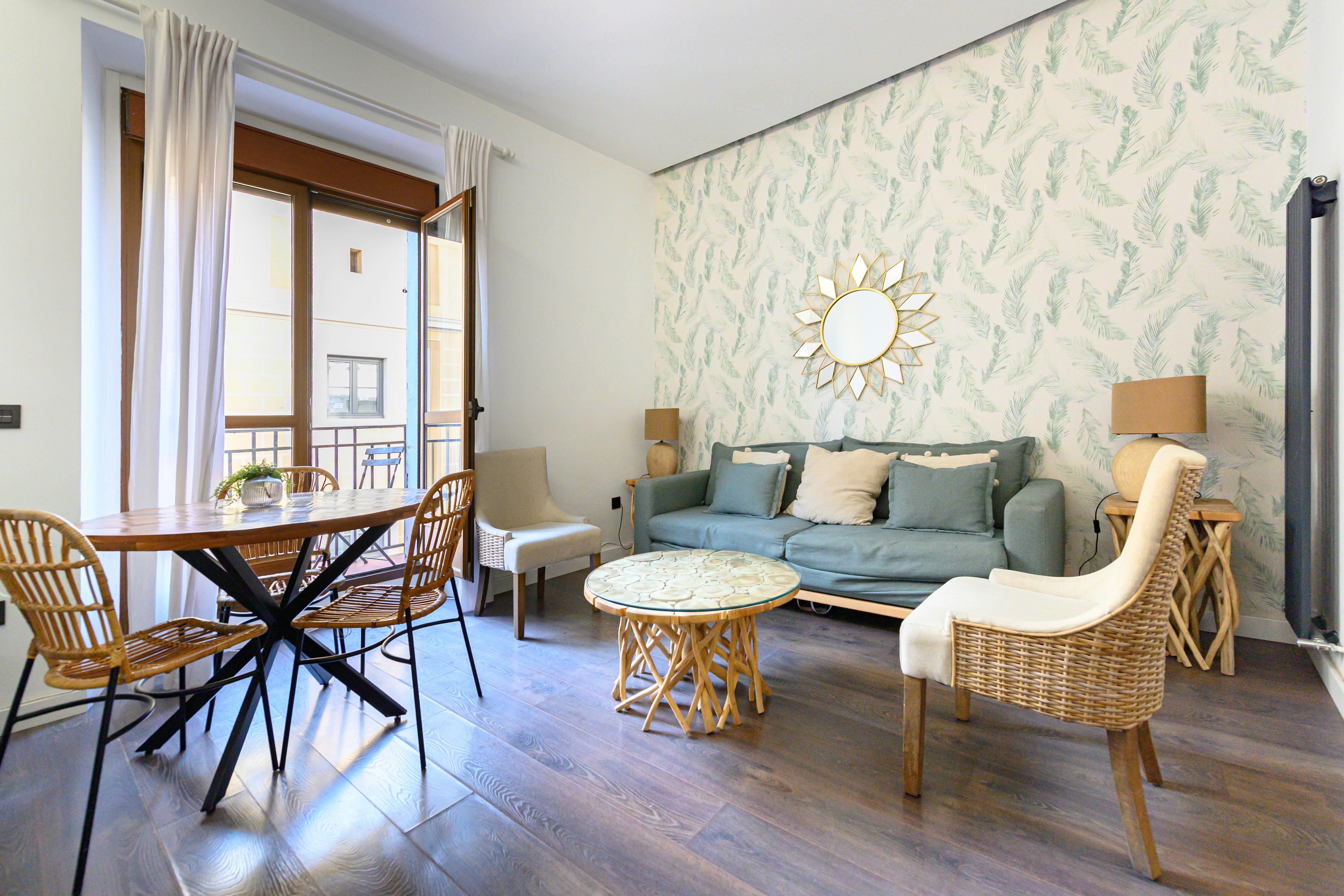 2-Bedroom Apartment in Calle de Tetuán, Madrid (1717433) room image 1