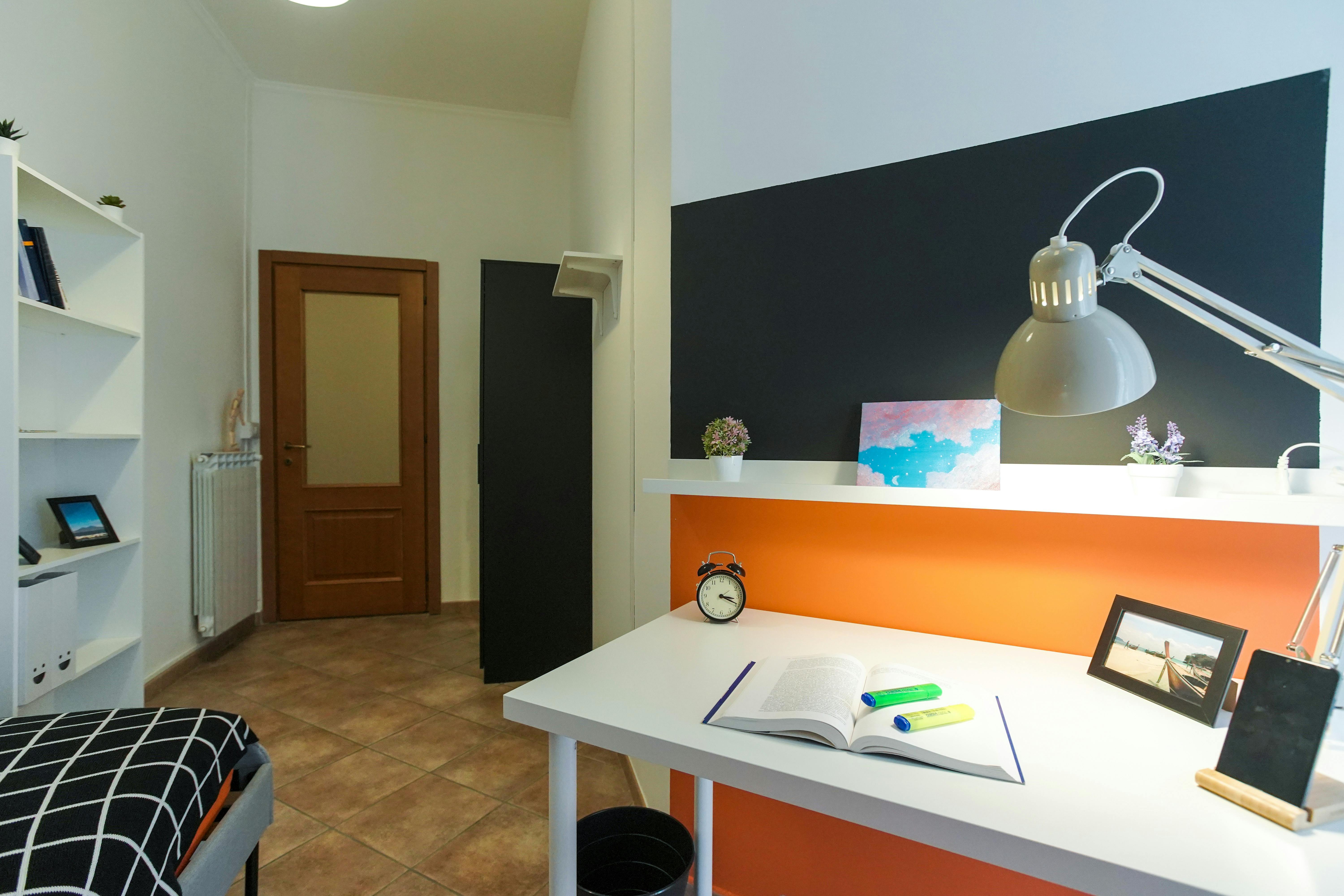 Private room in Via Pignasecca, Naples (1717460) room image 1