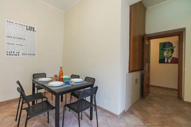 Private room in Via Pignasecca, Naples (1717460) room image 8