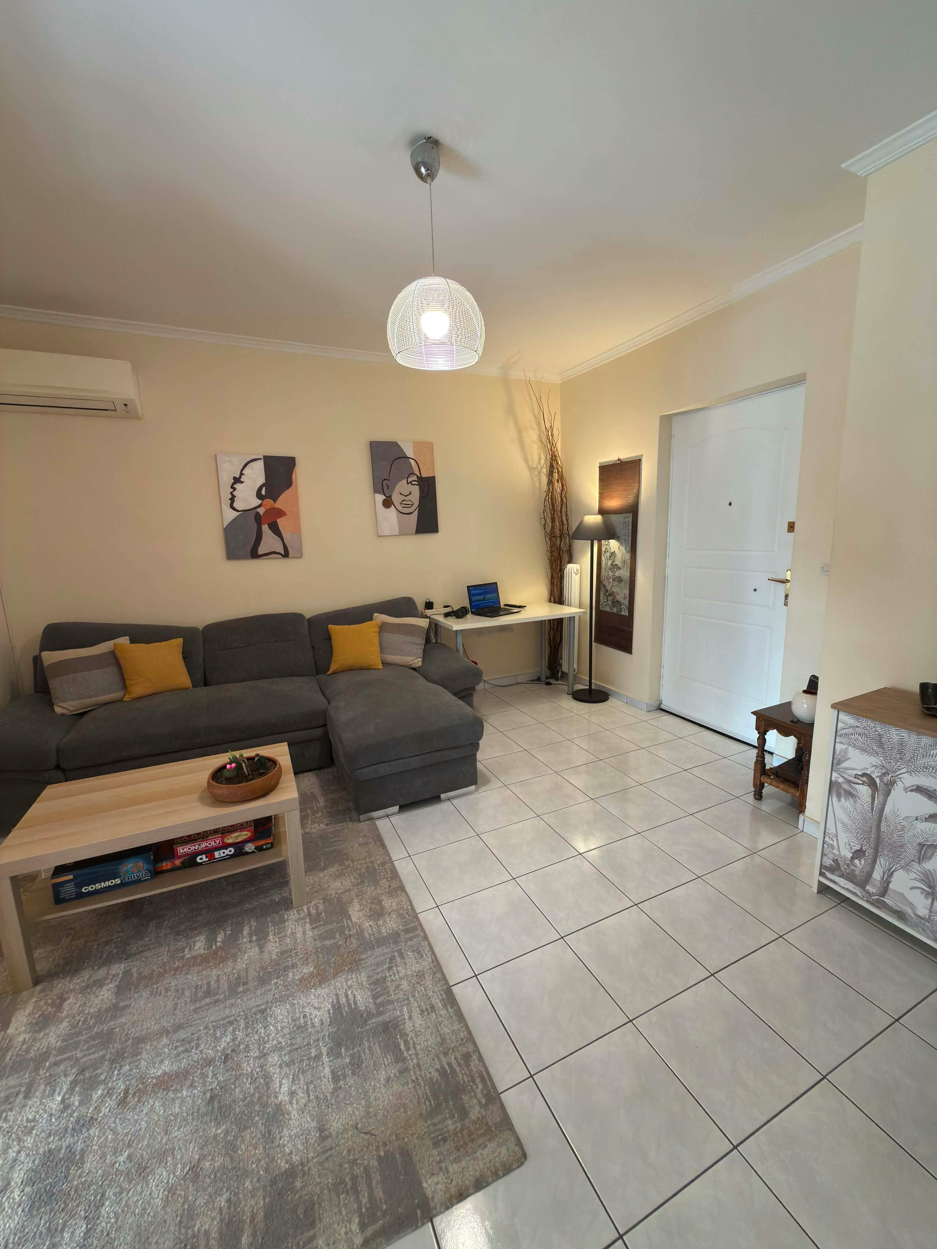 Apartment for rent for €900 per month in Kallithéa, Chaldeon