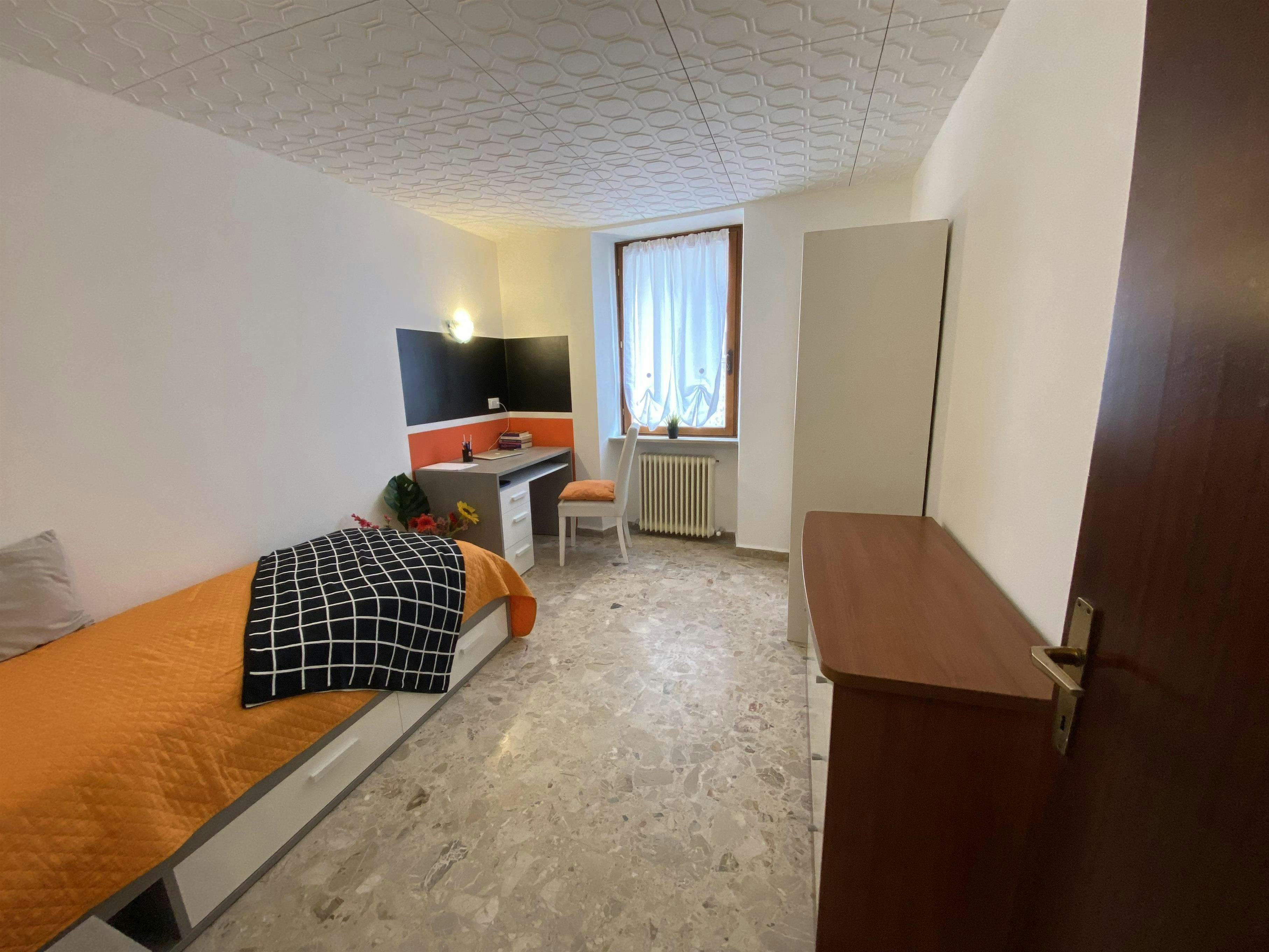 Private room in Via S. Maria, Rovereto (1717486) room image 1