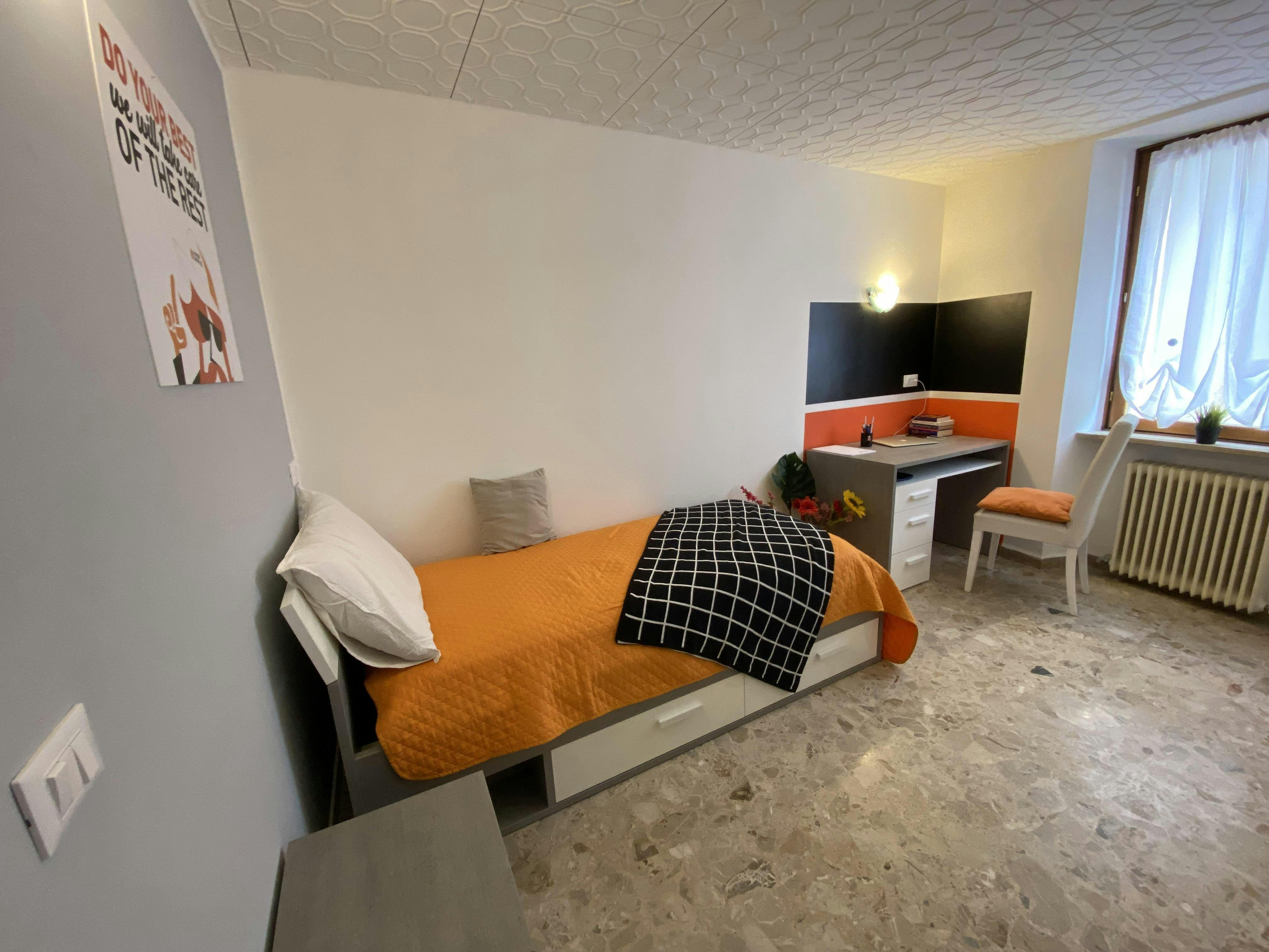 Private room in Via S. Maria, Rovereto (1717486) room image 2
