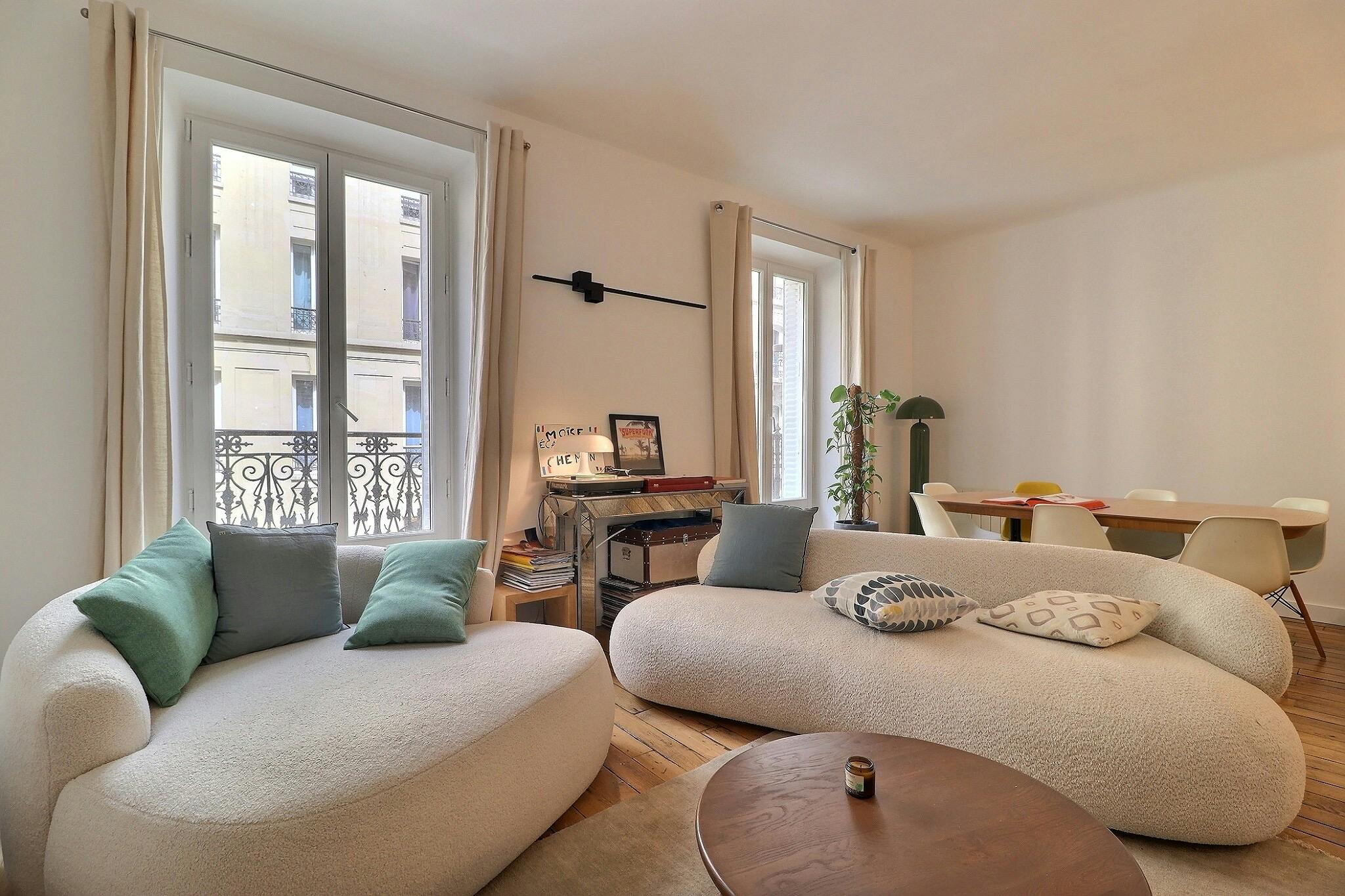 1-Bedroom Apartment in Rue Duret, Paris (1717726) room image 1