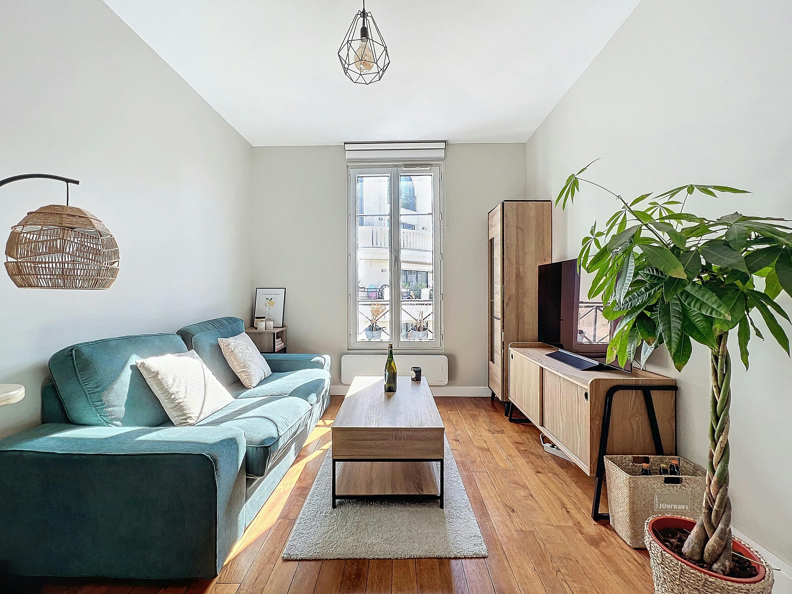 1-Bedroom Apartment in Rue Kléber, Levallois-Perret (1717730) ROOM 2