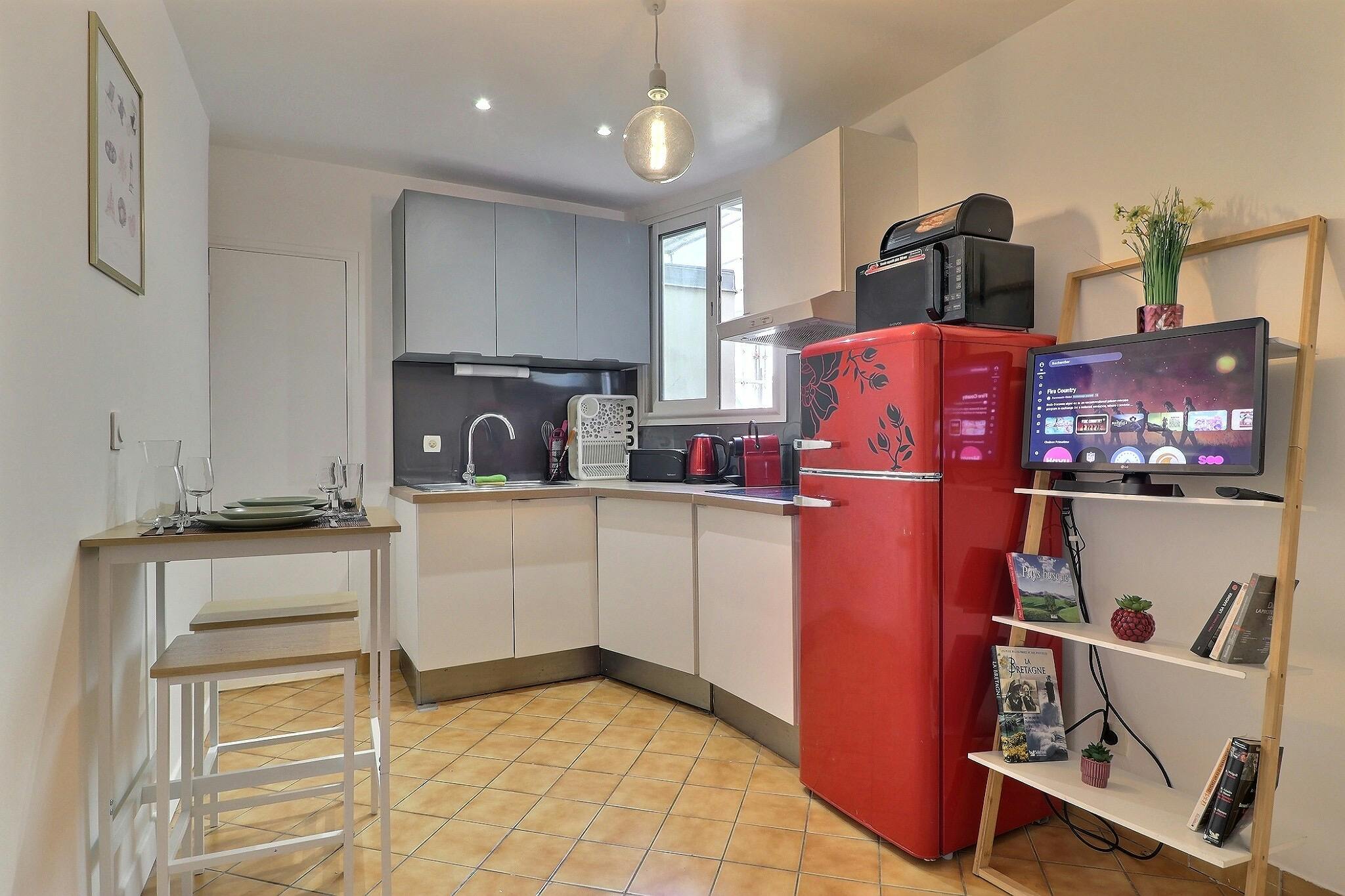 1-Bedroom Apartment in Rue de Montreuil, Vincennes (1717738) ROOM 4