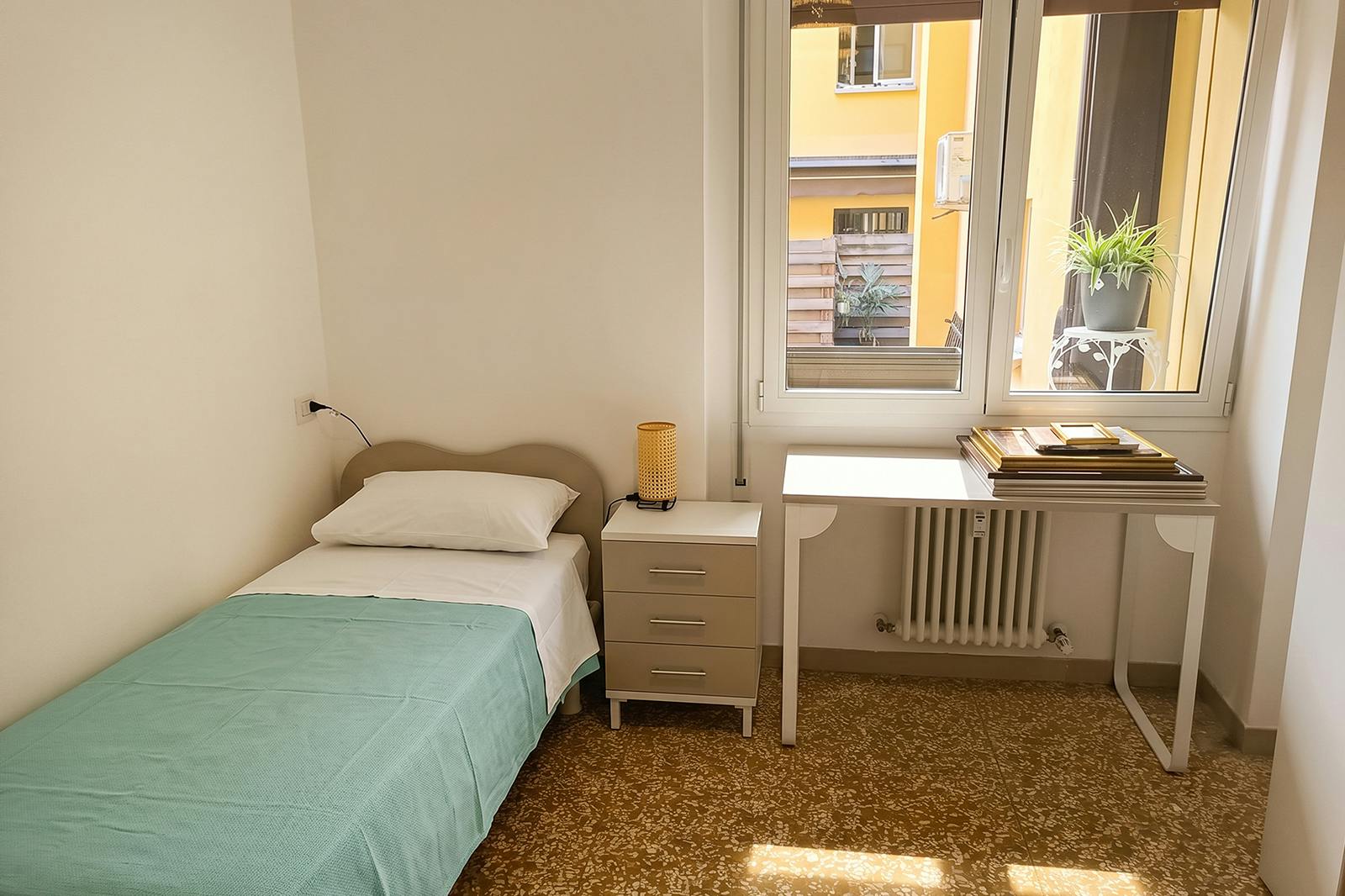 2-Bedroom Apartment in Piazza de' Calderini, Bologna (1717766) ROOM