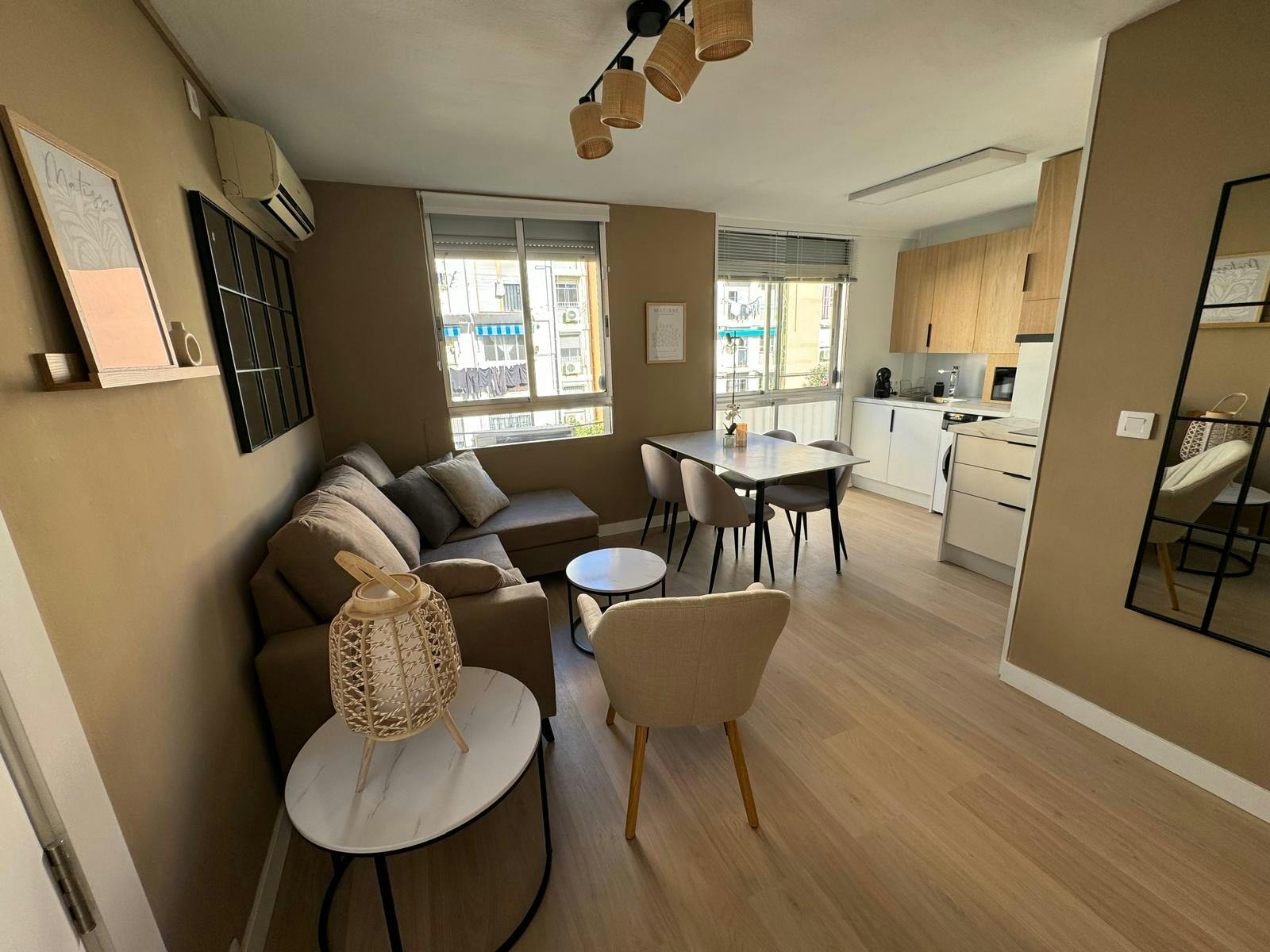 Apartment for rent for €1,460 per month in Sevilla, Calle Cocina de los Ángeles