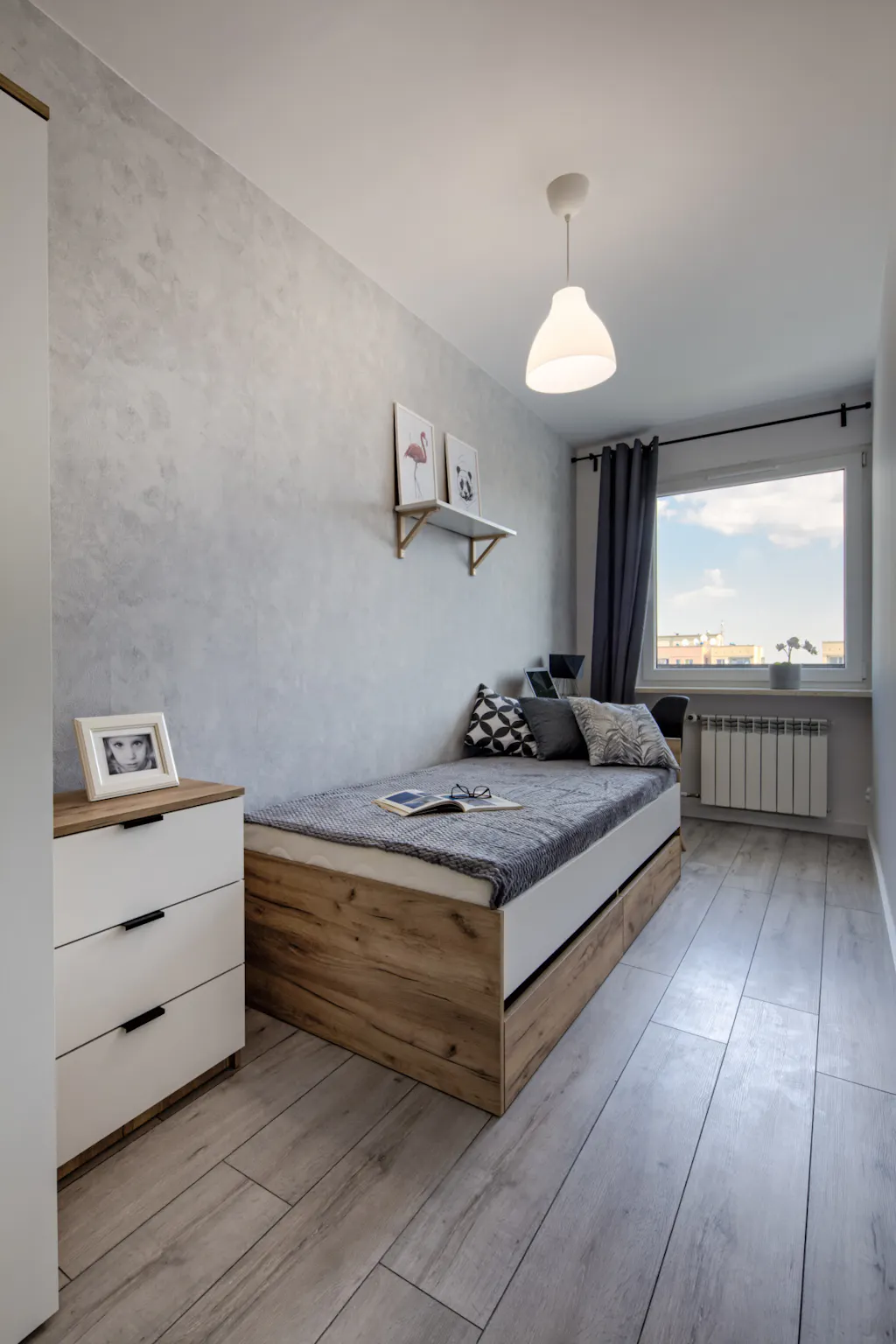 Iberyjska, Warsaw preview
