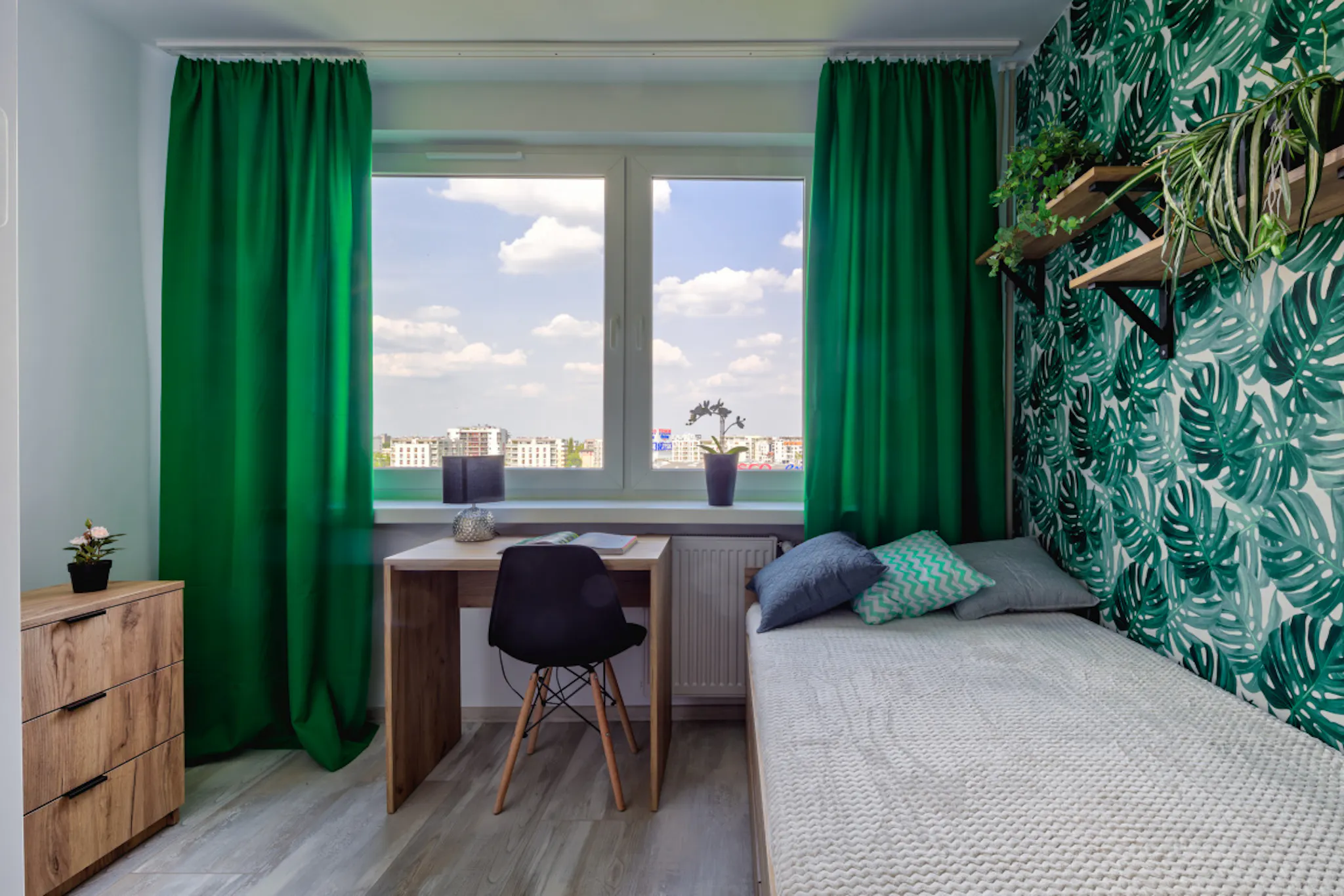 Czumy, Warsaw preview