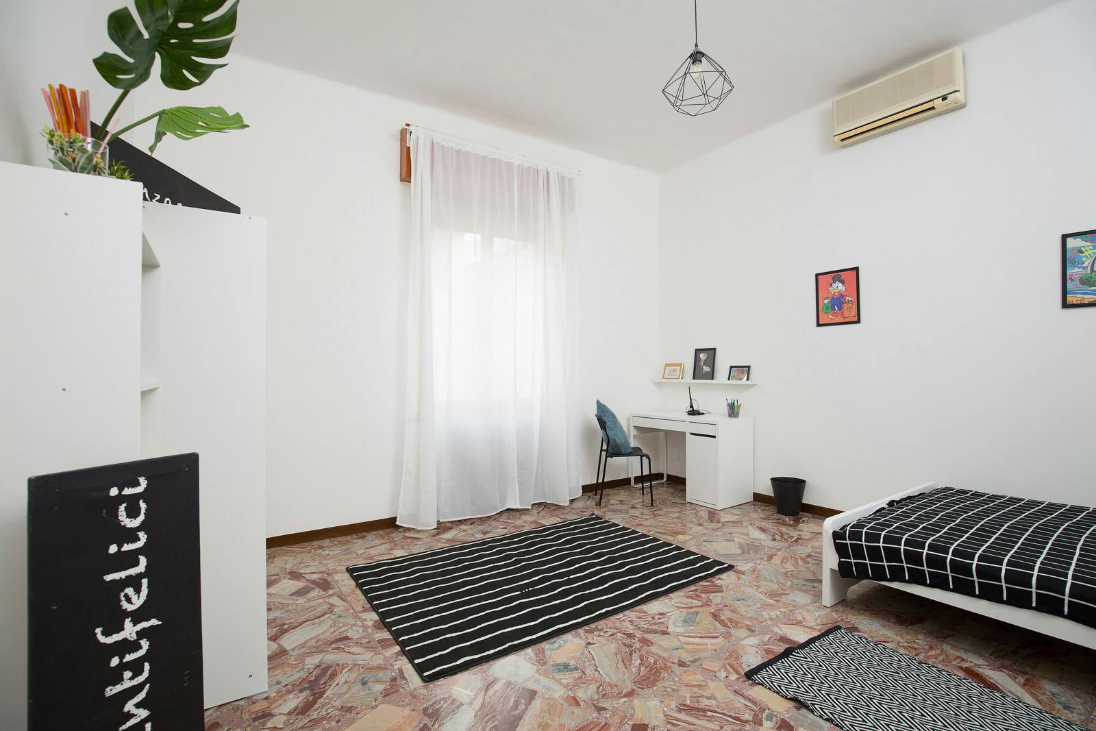 Private room in Via Giuseppe Garibaldi, Rimini (1717961) room image 1