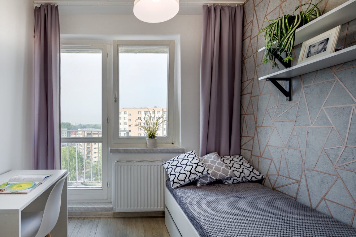 Marsylska, Warsaw preview
